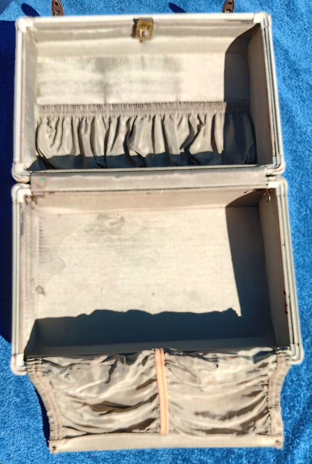 VTG 1950s Samsonite Shwayder KEY Mrble Cream Suitcase Luggage 4521 15″ x 10 x 7