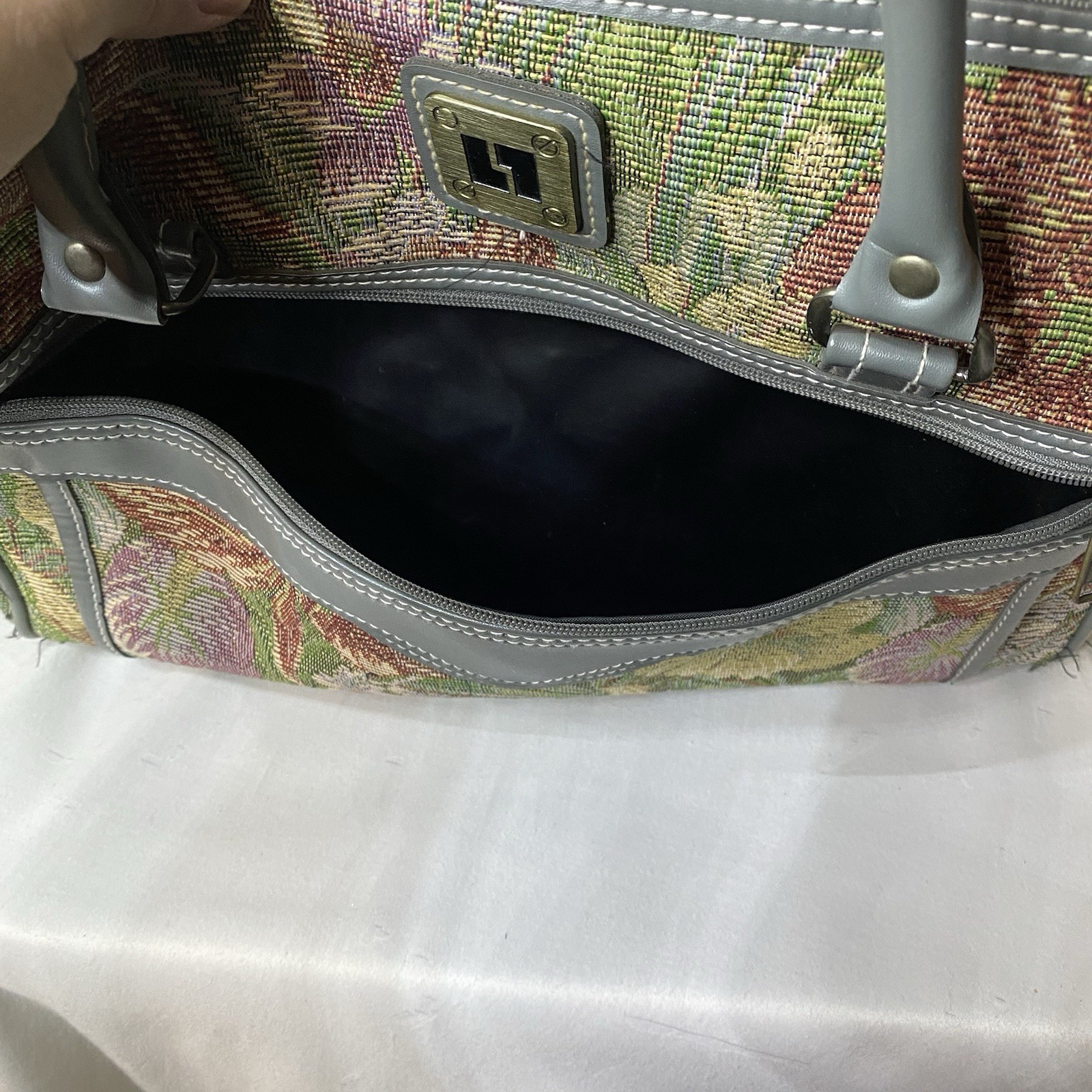 Leisure Tapestry Bag Gray Leather Trim Overnight Tote Carry On Zip Close Vintage