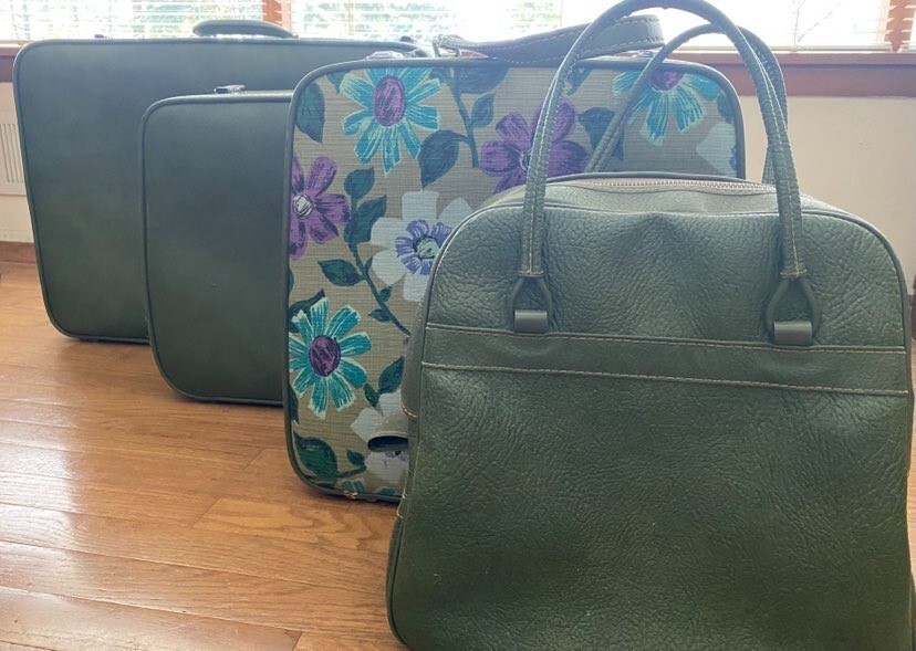 4 Piece Set of Vintage/Retro Ventura Travelware Luggage Green/Floral