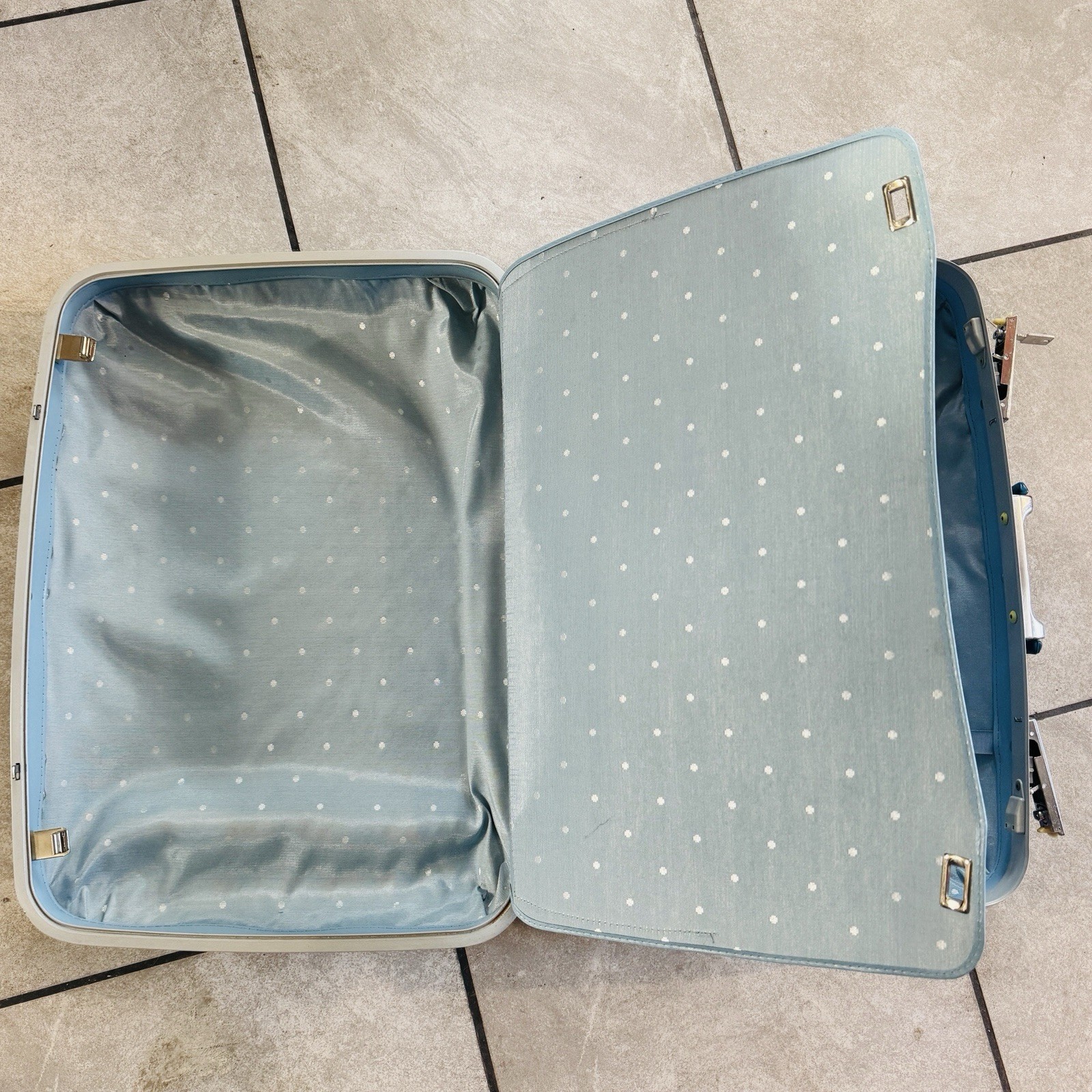 RARE Vintage Samsonite Sentry Hard Case Suitcase Blue With Key