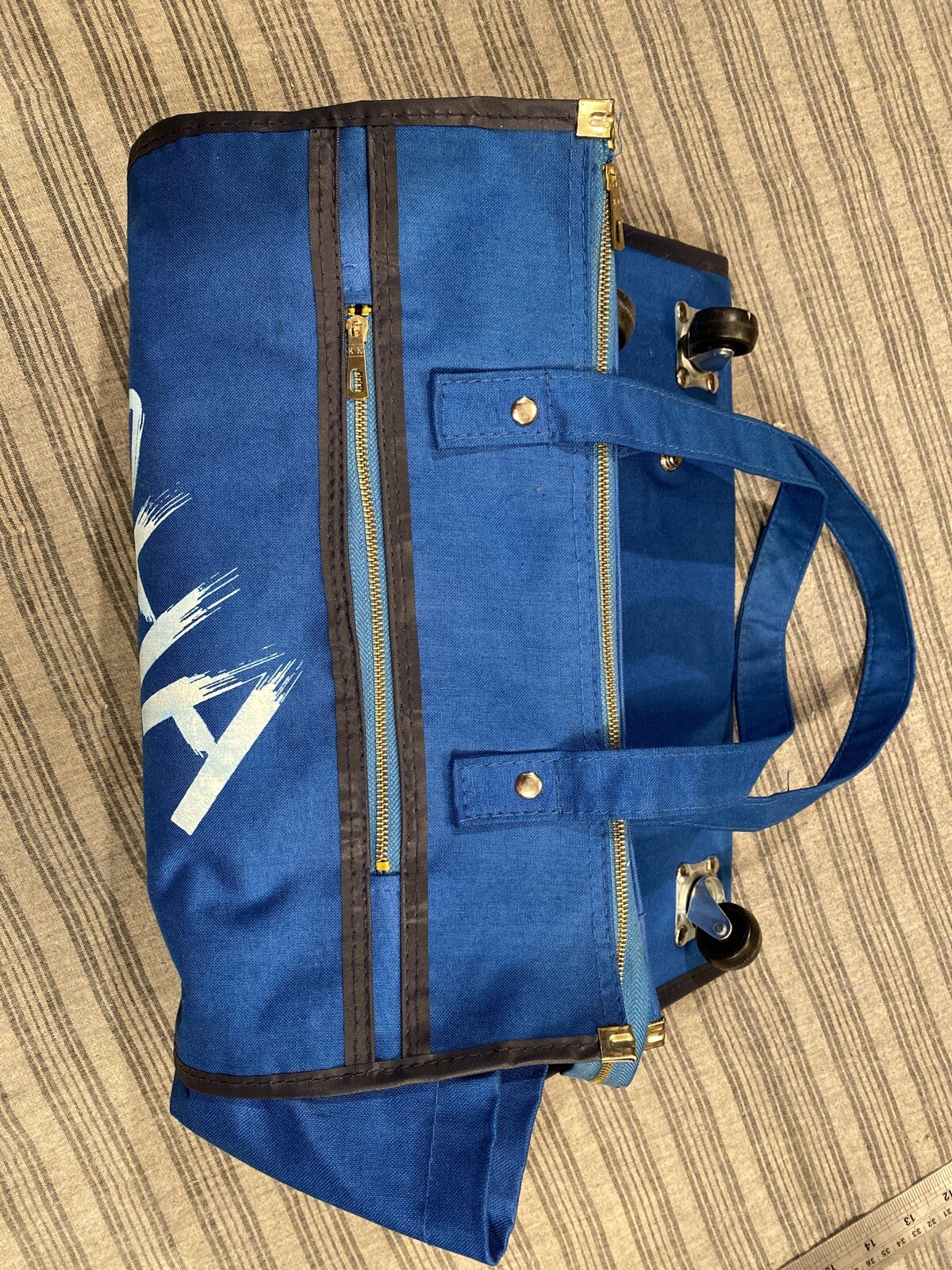 VTG 80s Hawaii Luggage Blue Aloha Roller Bag Ancient Petroglyhs 20x14x7 Tourist