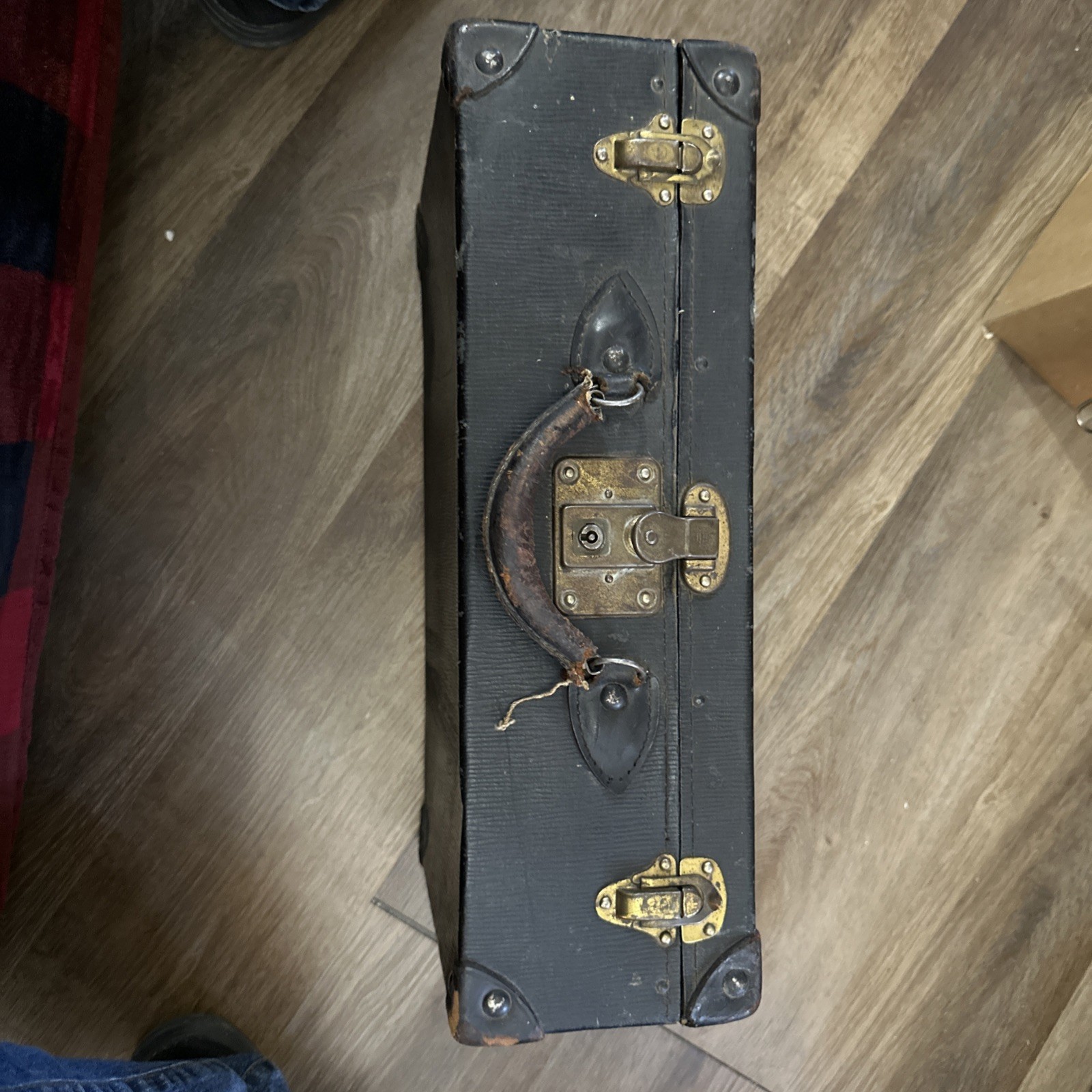 VTG Suitcase Sized Trunk with Blue Metal Trim Bands & Black Wood, 18”x12”x7”