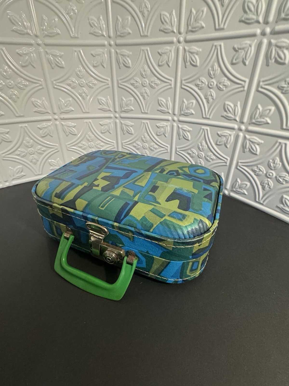Vintage Retro Hardback Psychedelic Abstract Art Luggage. Small