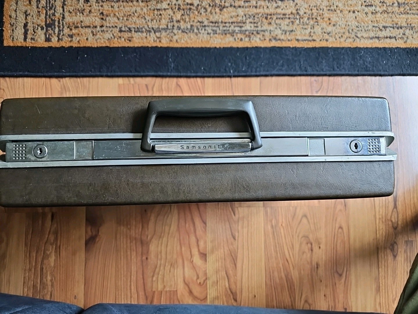 Vintage Samsonite attaché Hard Shell Briefcase 17x12x5 No keys