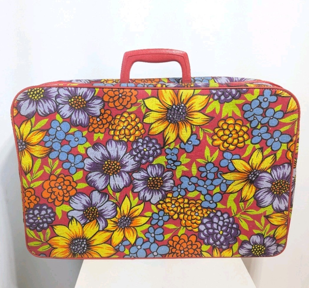Vintage Bantam by Travelware Red Floral Suitcase Carry On Retro 60s 70s Flower