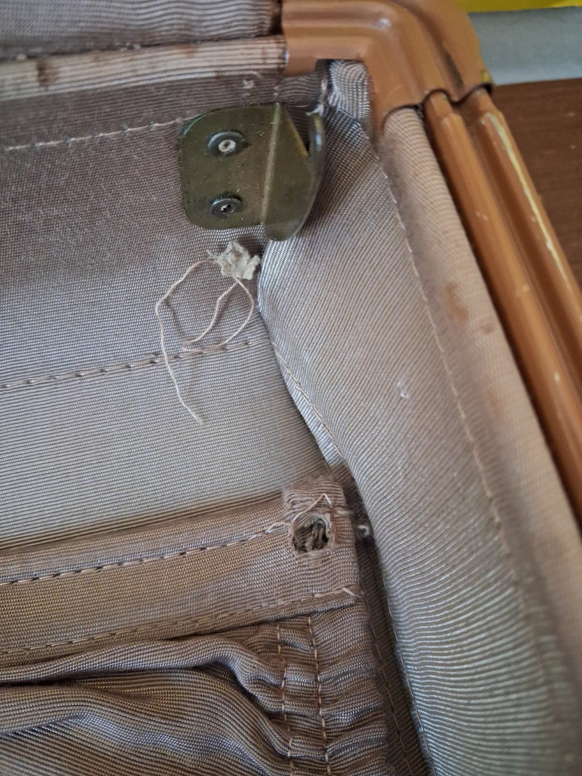 Vintage SAMSONITE Shwayder Bros Inc Denver Detr Luggage Suitcase No Key 15x10x7
