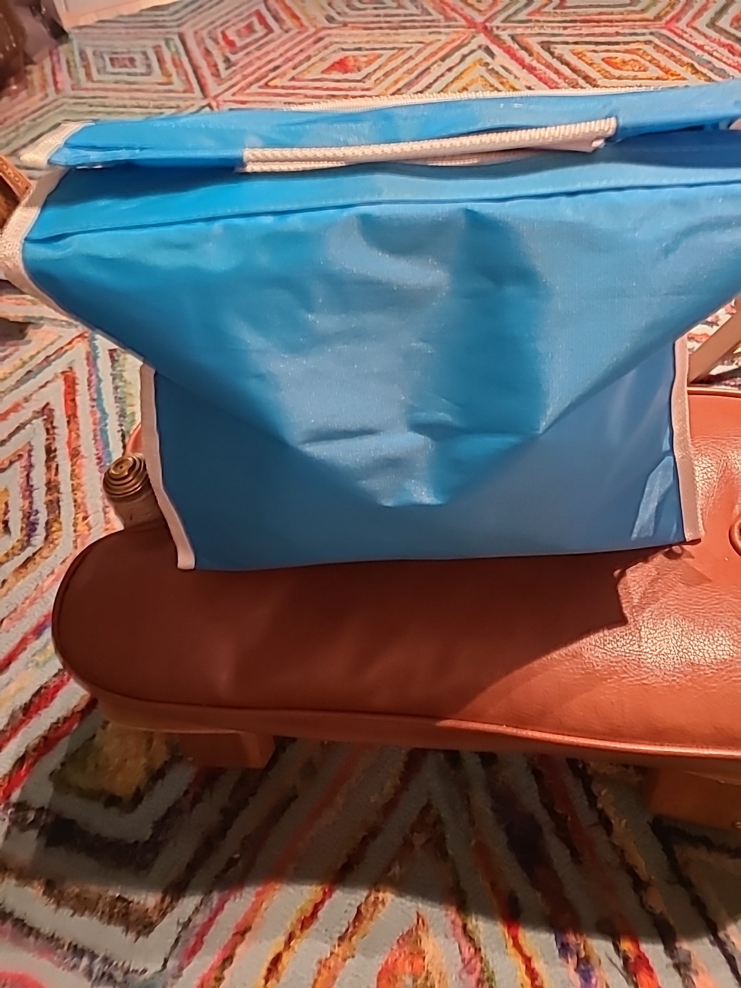 Vintage 60s 70s China Airlines of Taiwan CAL Vinyl Carry Travel Bag NR