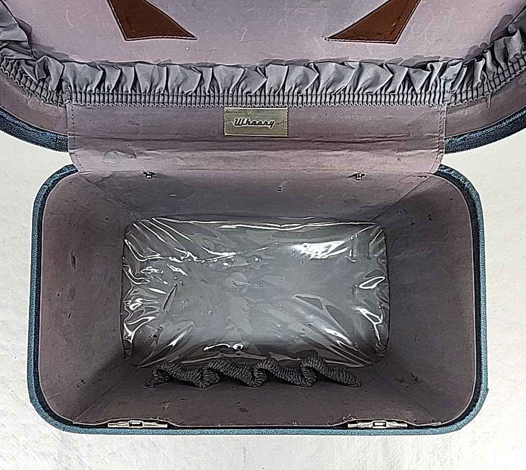 Vintage Wheary Train Case Blue Luggage Suitcase Retro Make Up Case 14x9x8
