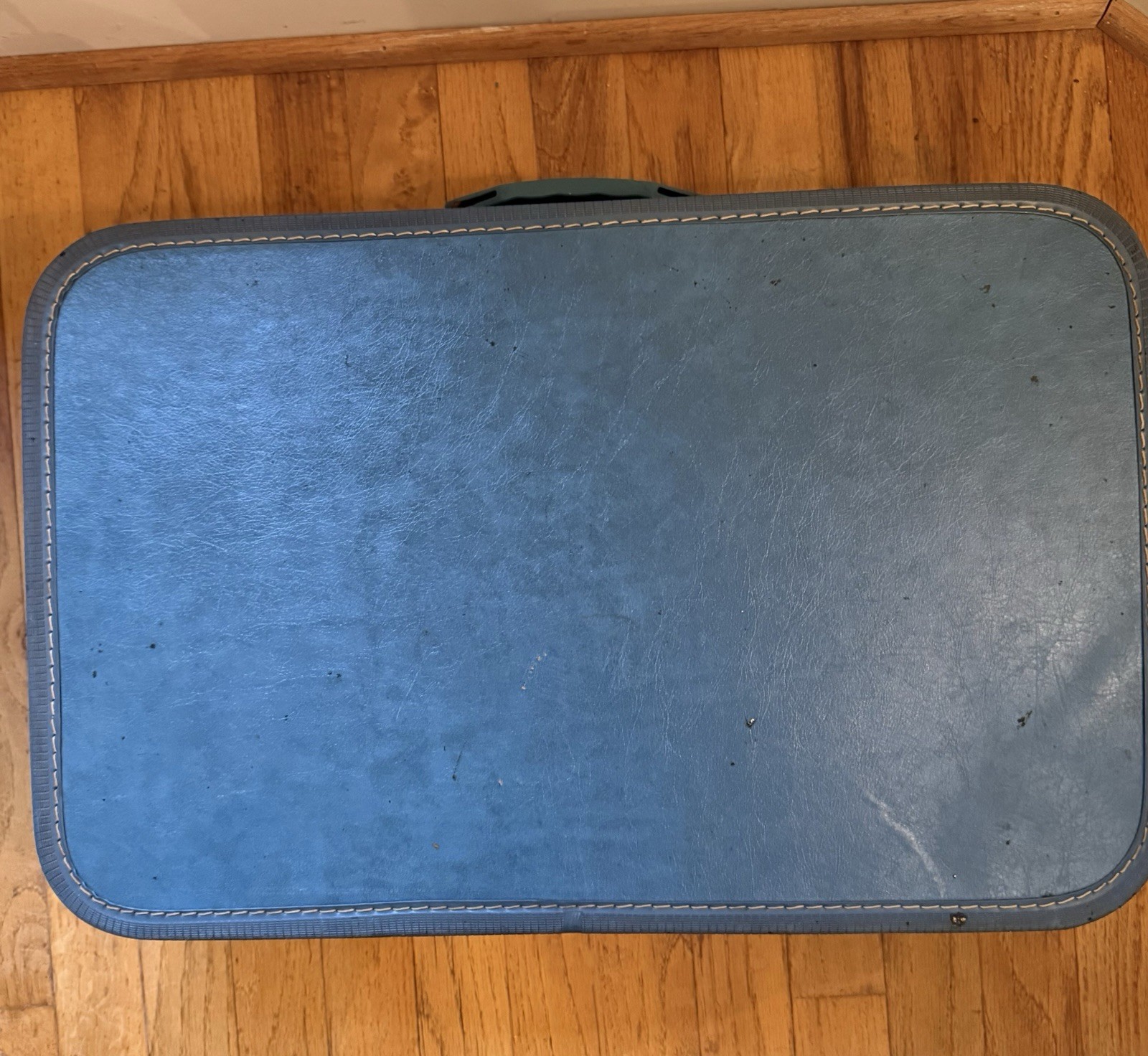 ROYAL Vacationer Luggage – Vintage Hard Shell Blue No Key