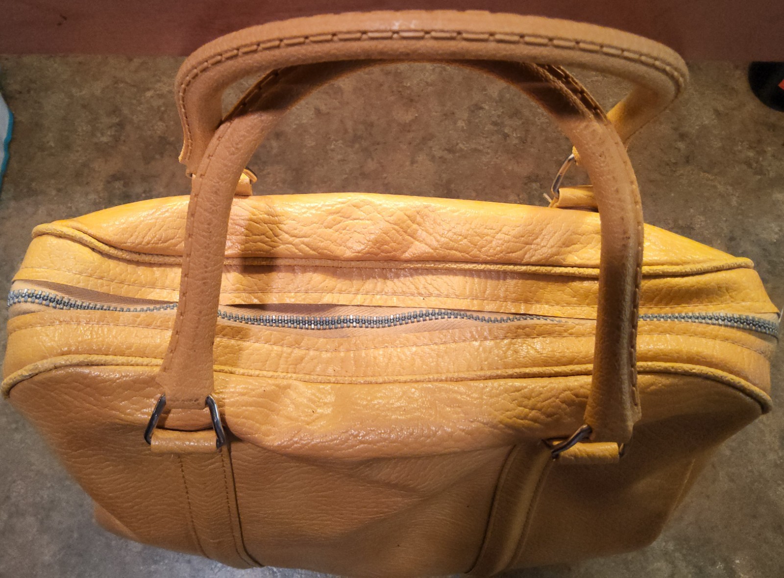 Vintage Amelia Earhart Luggage Carry On Handled Weekend Bag Yellow