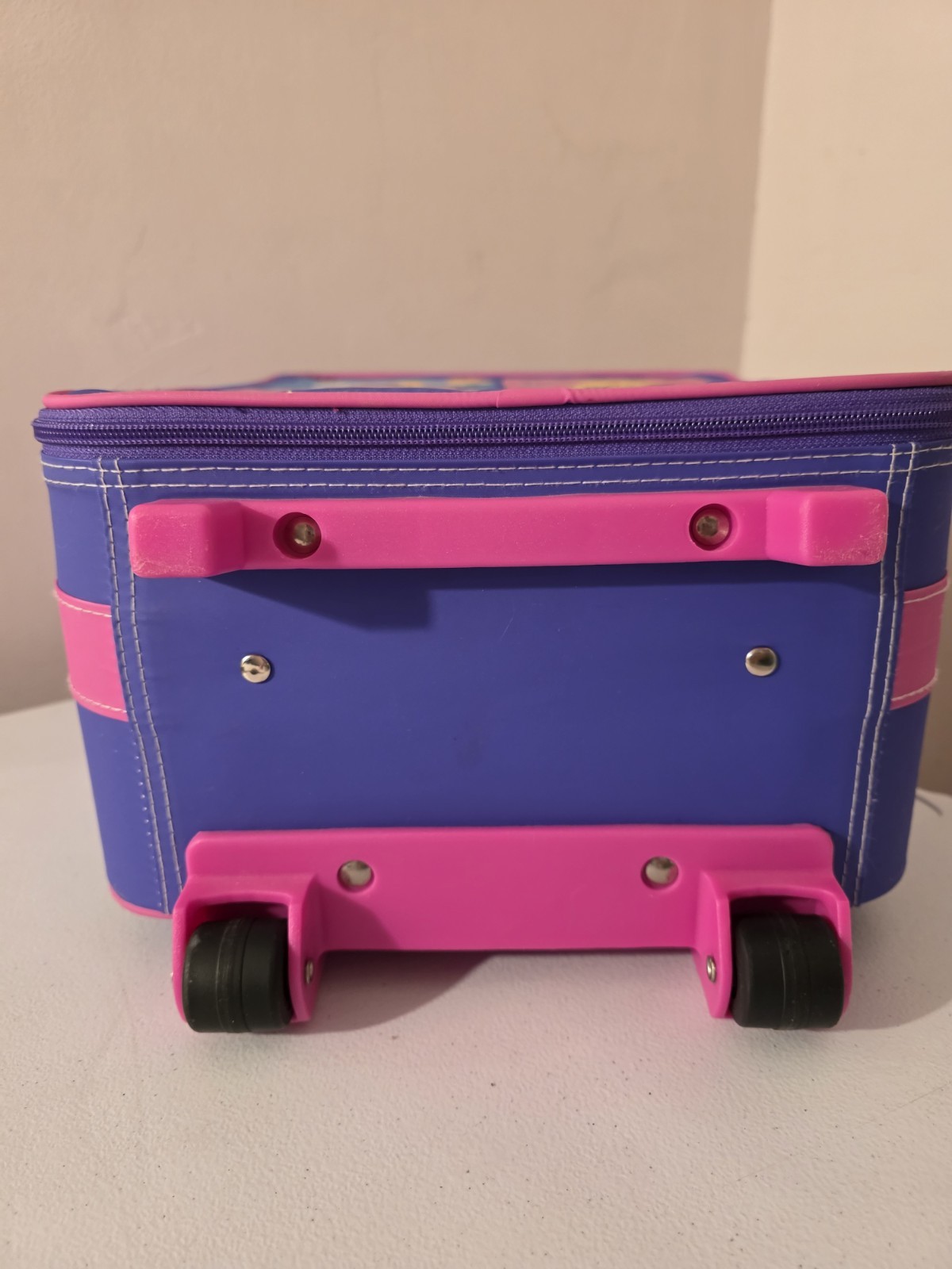 Rare Vintage 90’s Winnie The Pooh 15” Rolling Suitcase Pyramid Disney Luggage