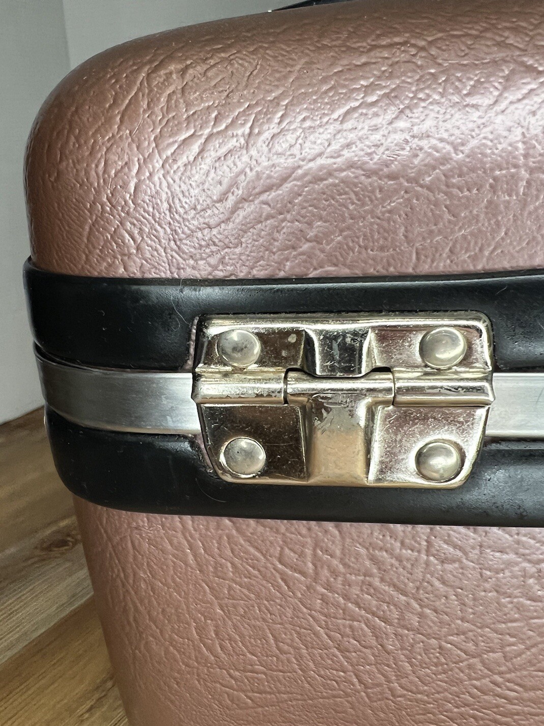 American Tourister Train Case- Vintage Travel Luggage-Purple Bag Key -RARE-VTG