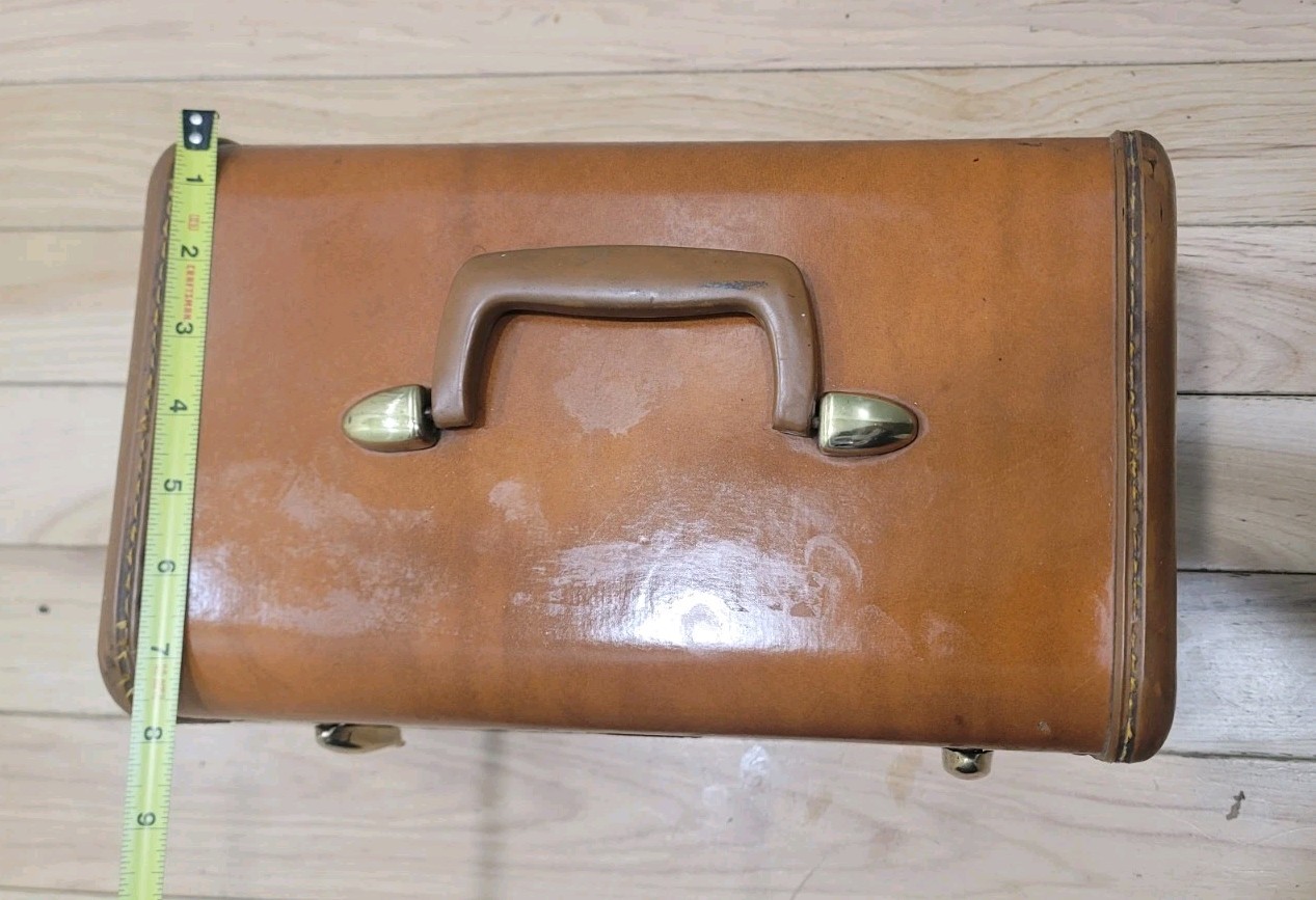 Vintage Samsonite Shwayder Bros Luggage Train Case Brown Style 4612 With Keys