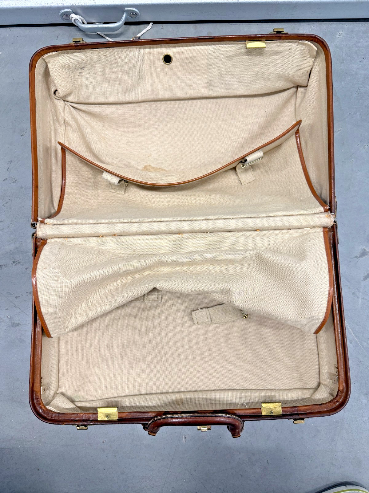 Vintage Leather Suitcase – Marriott Marquis Luggage Tag – Heavy Leather Travel C