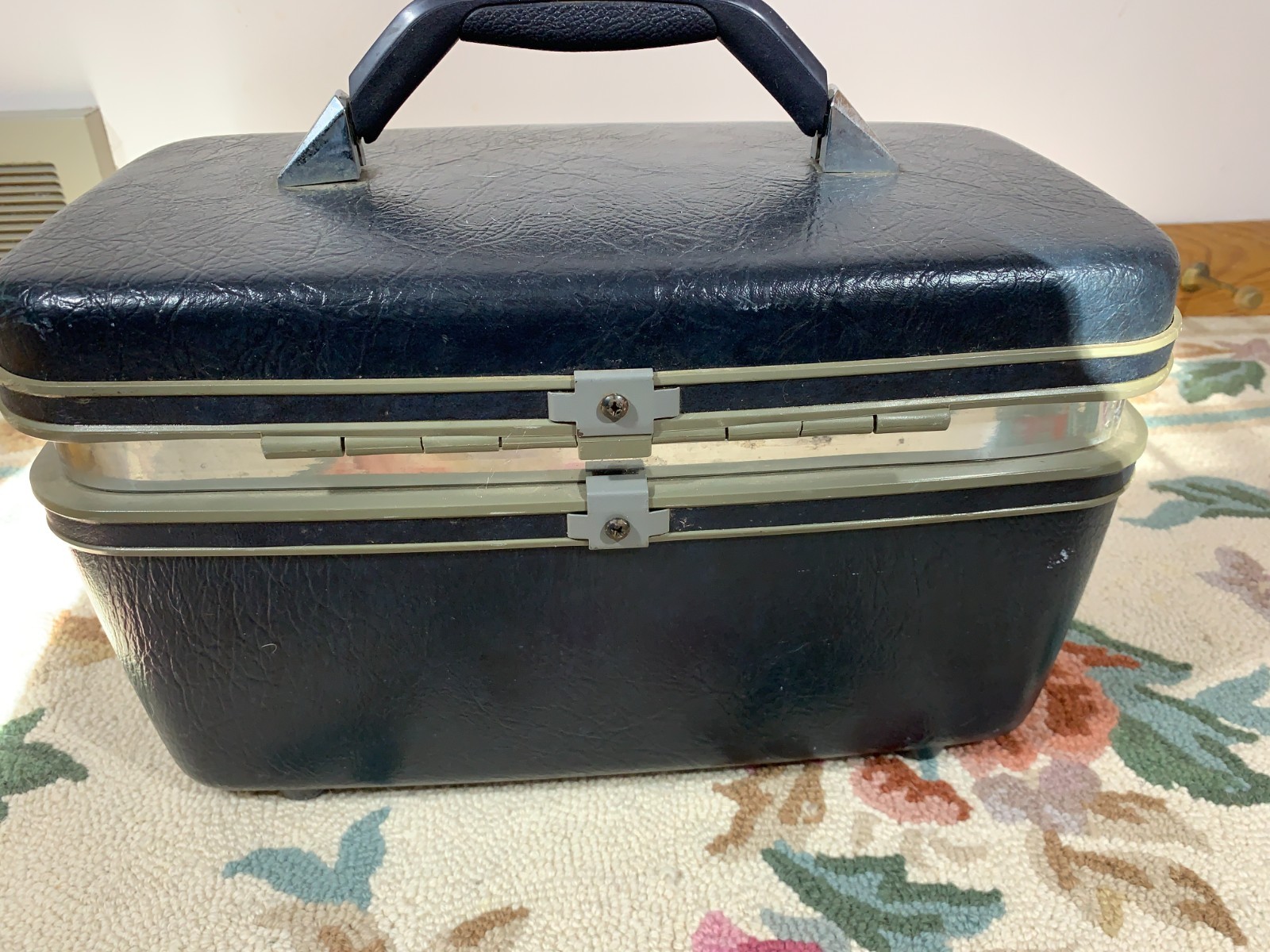 Vtg. SAMSONITE Hard Side TRAIN Travel Case Gray, Mirror, Make Up Case