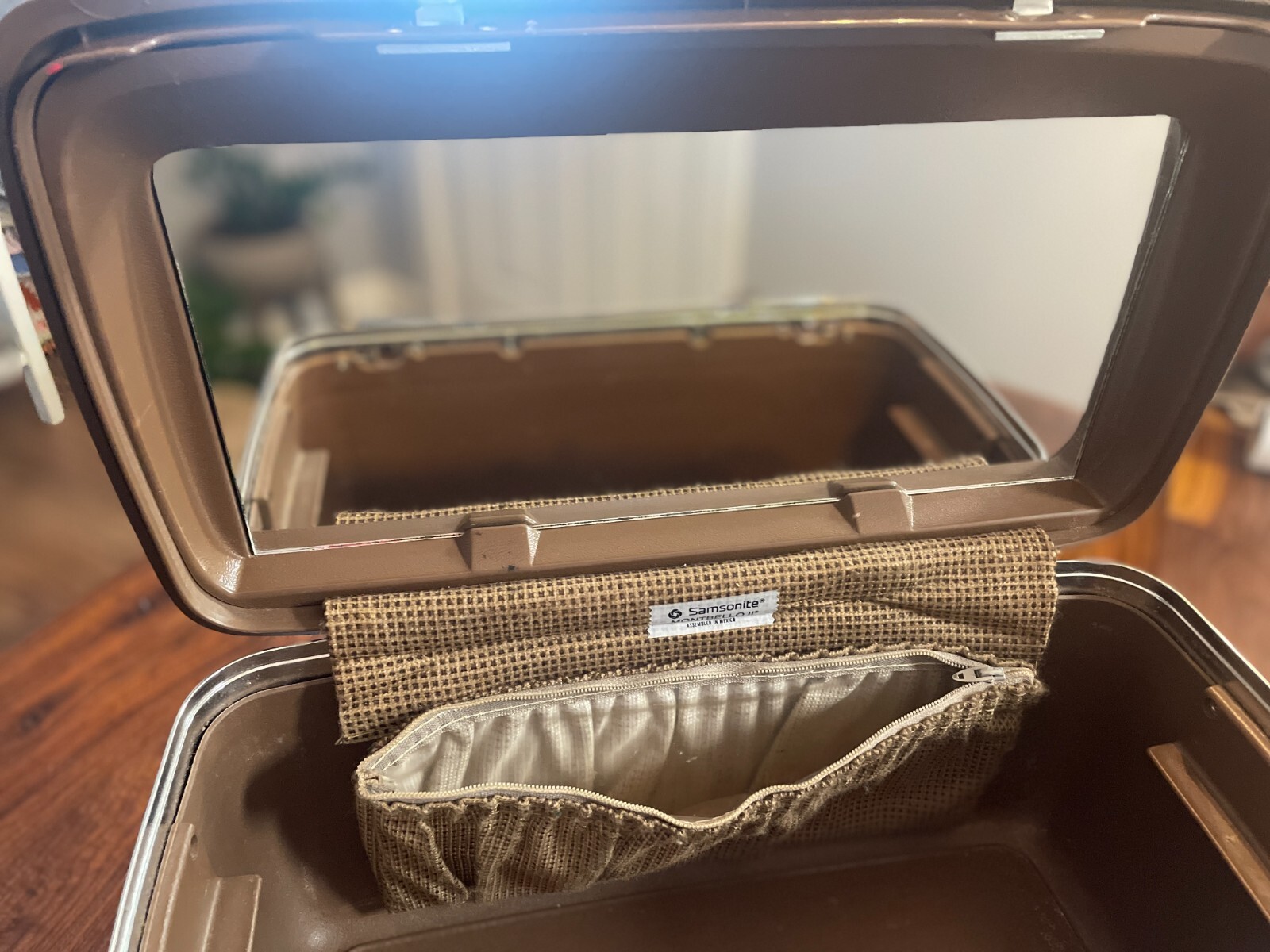 VTG Samsonite Train Case Montbello II Brown Luggage Case No Mirror or Tray