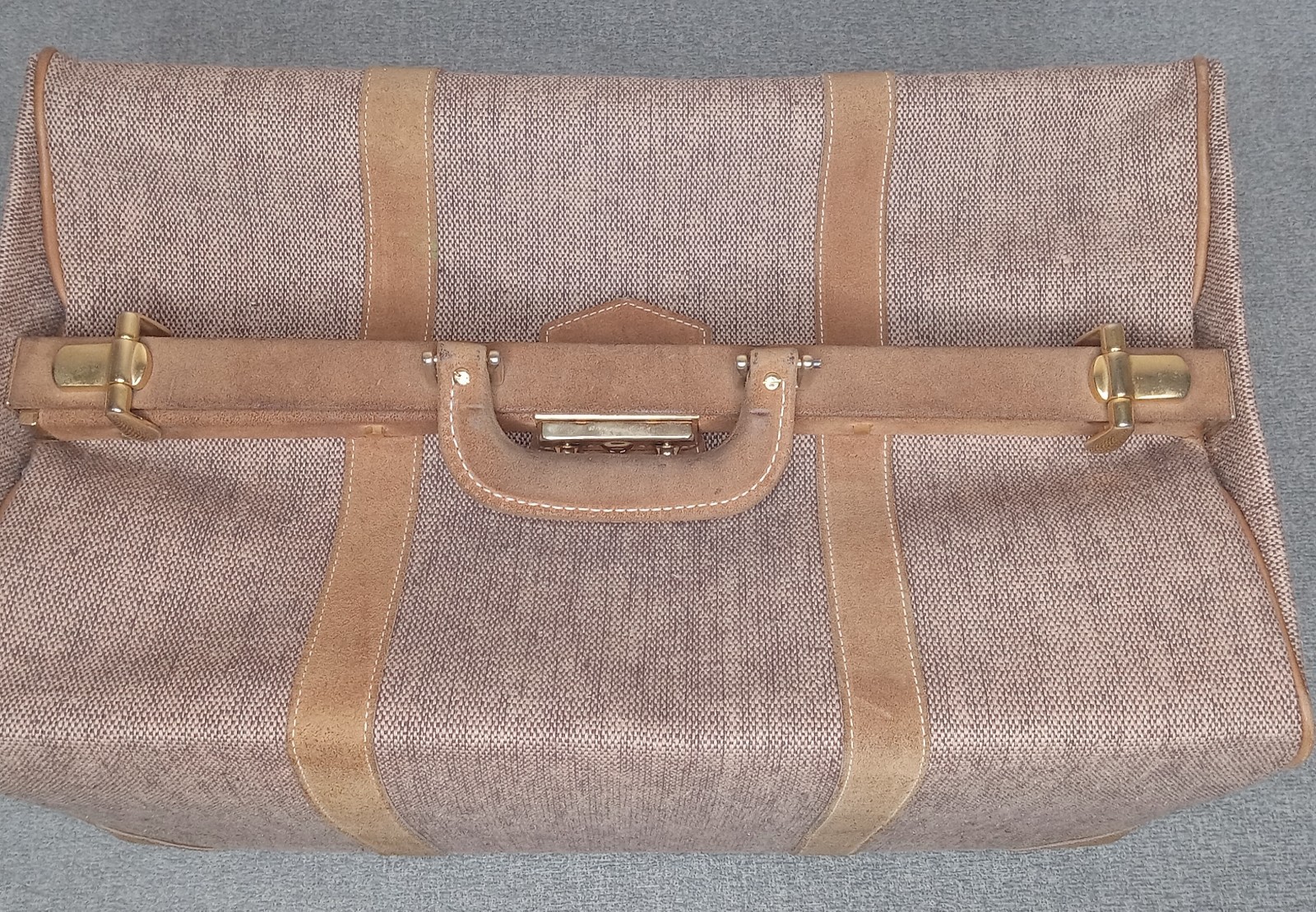 “French” America’s Finest Train Case Luggage Tweed Suede Brass Closure Made USA