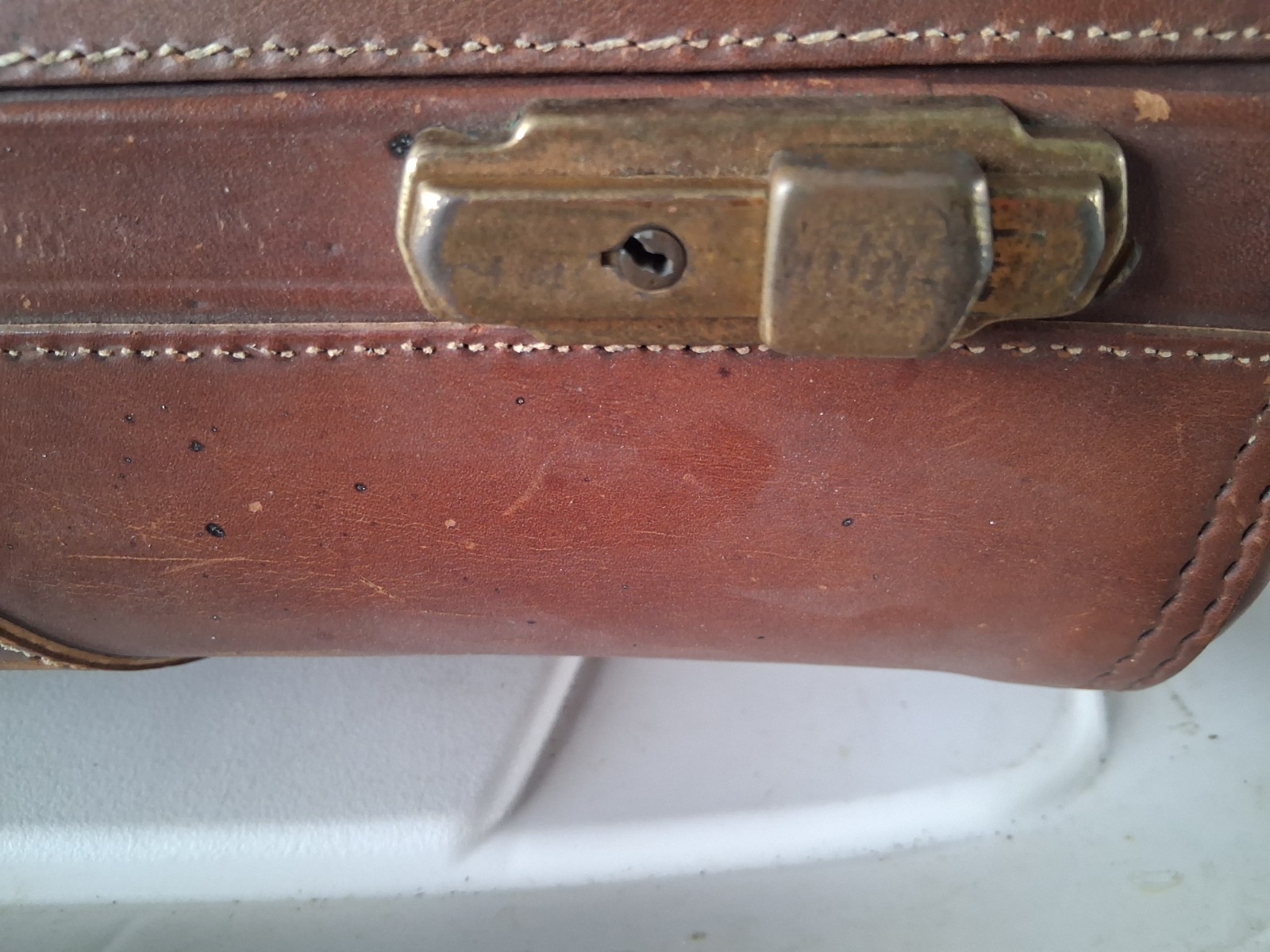 Vintage Platt Gaurdsman Full Cowhide Leather Suitcase 1940’s MCM