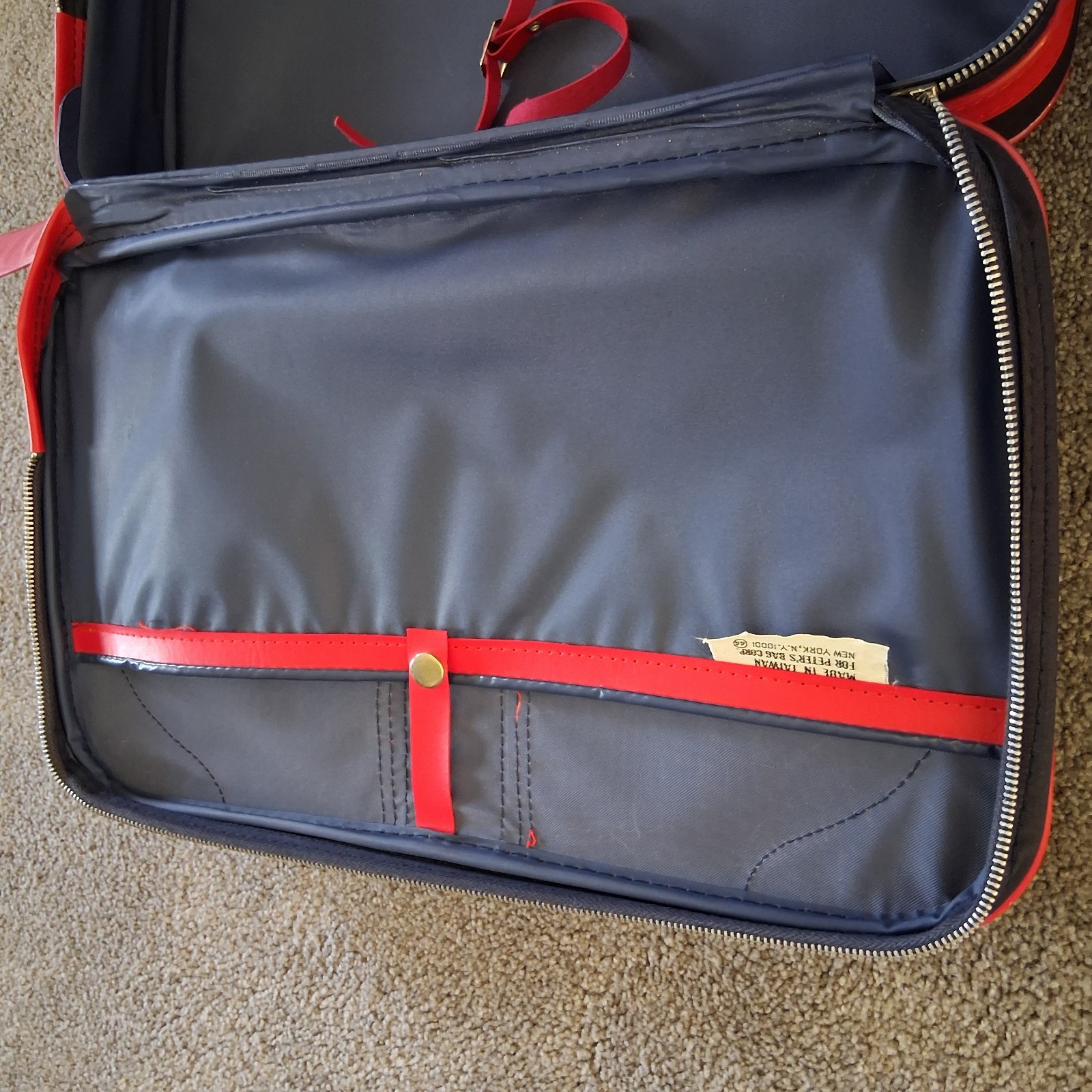 VTG Peter’s Bag Corp NY Rainbow Canvas Vinyl Travel Suitcase