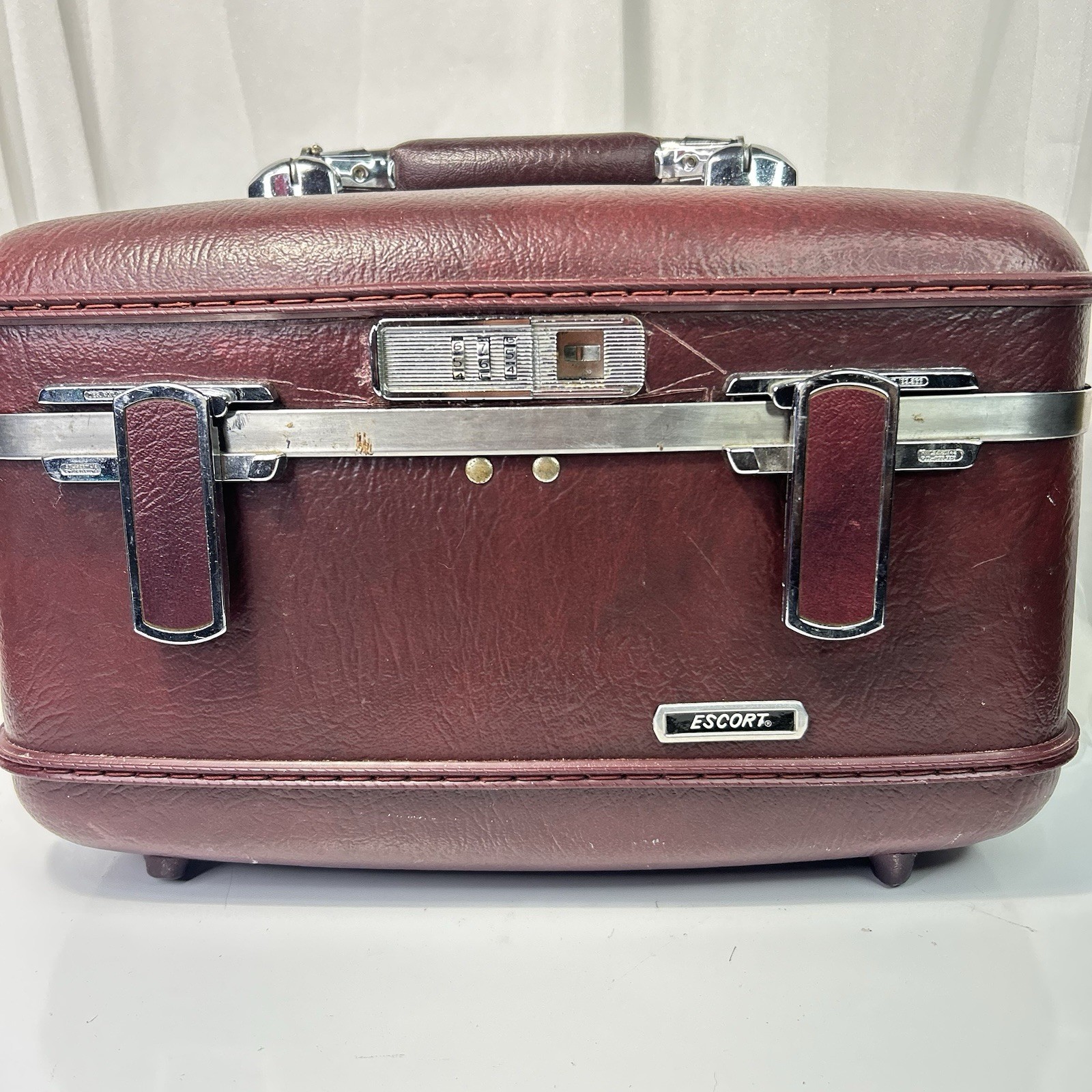 VGC Vintage Brown American Tourister Escort Train Cosmetic Hard Case Luggage Tag