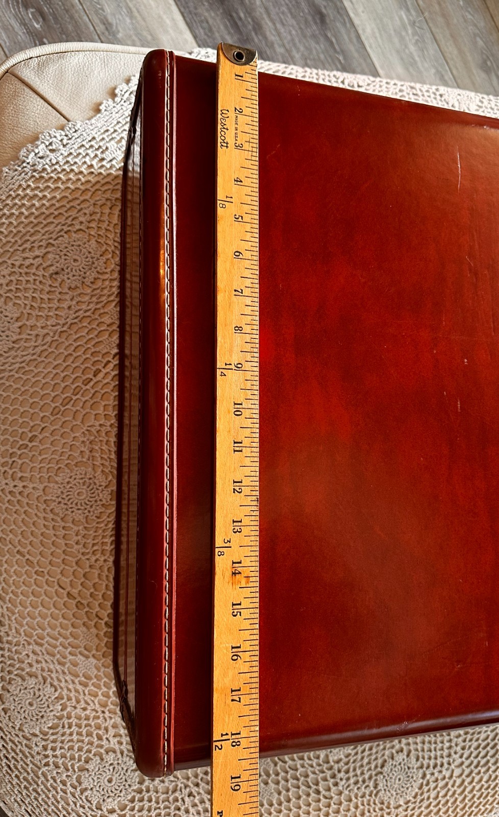 VTG Large 18×26″ Brown Leather Hard Side Suitcase Brass Latches NICE! Has No Key