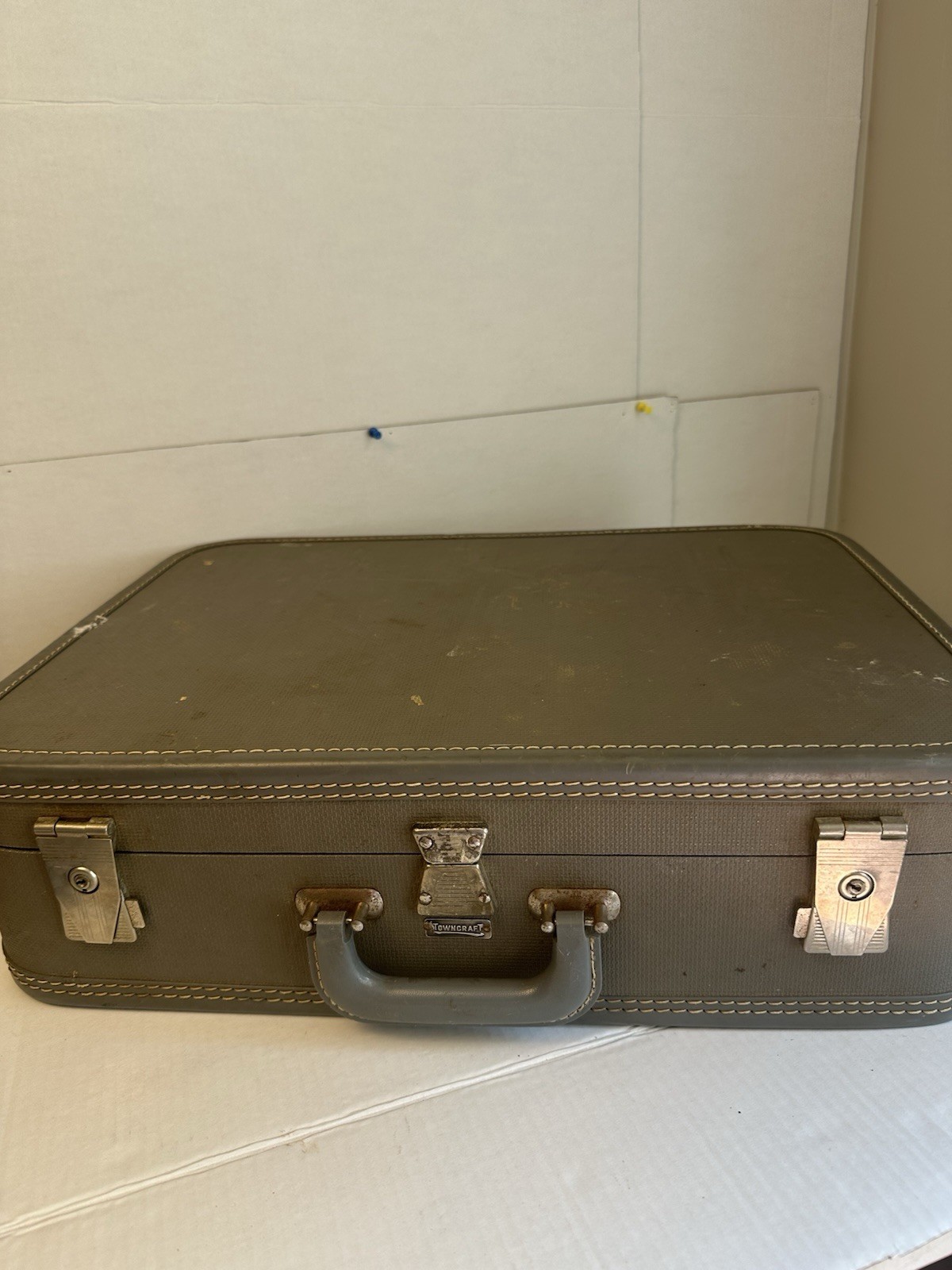 Vintage Towncraft Hard Shell Suitcase Luggage Gray Olive Green Mid Century Prop
