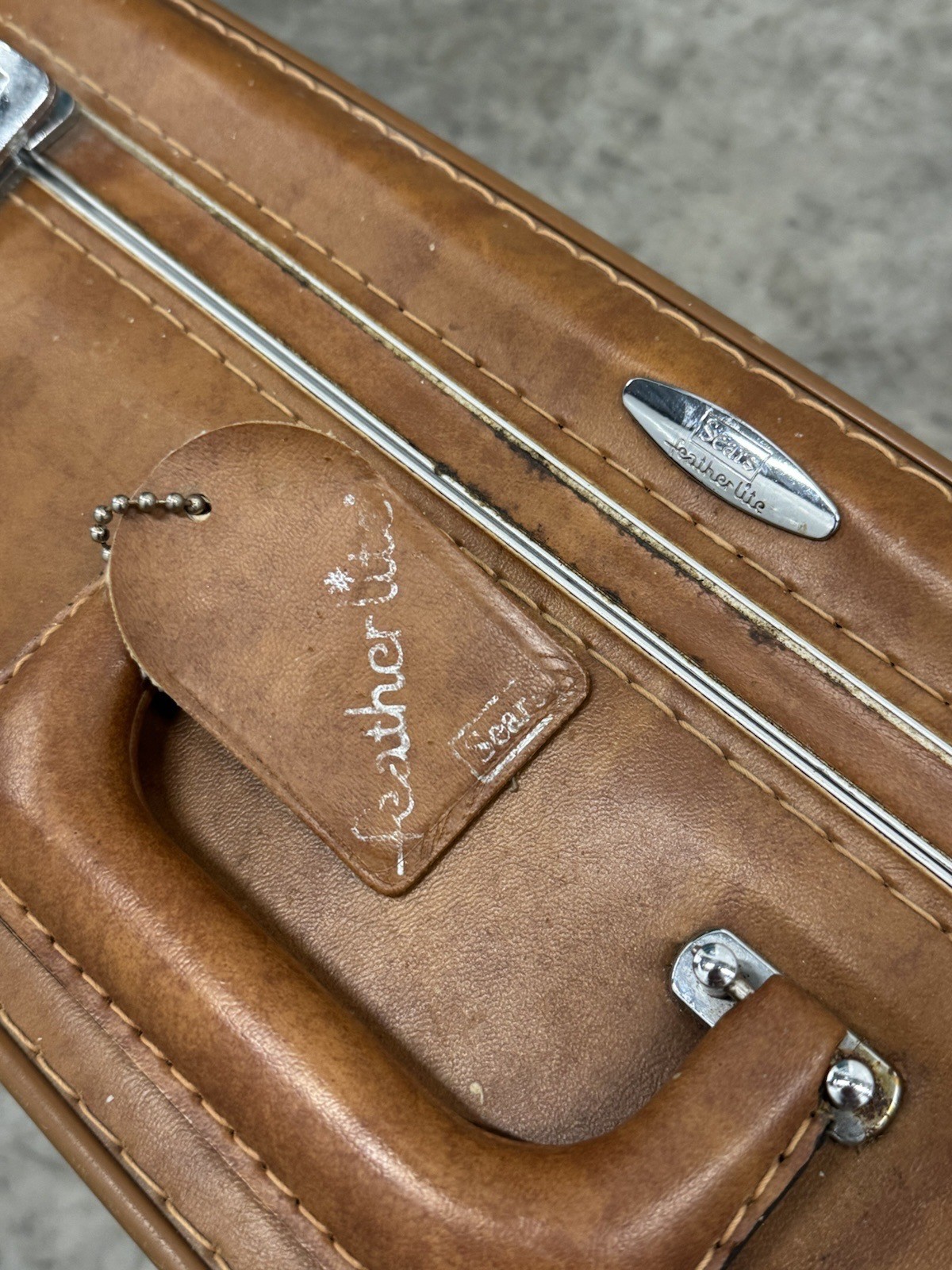 Vintage MCM Sears Featherlite Brown Pullman Suitcase
