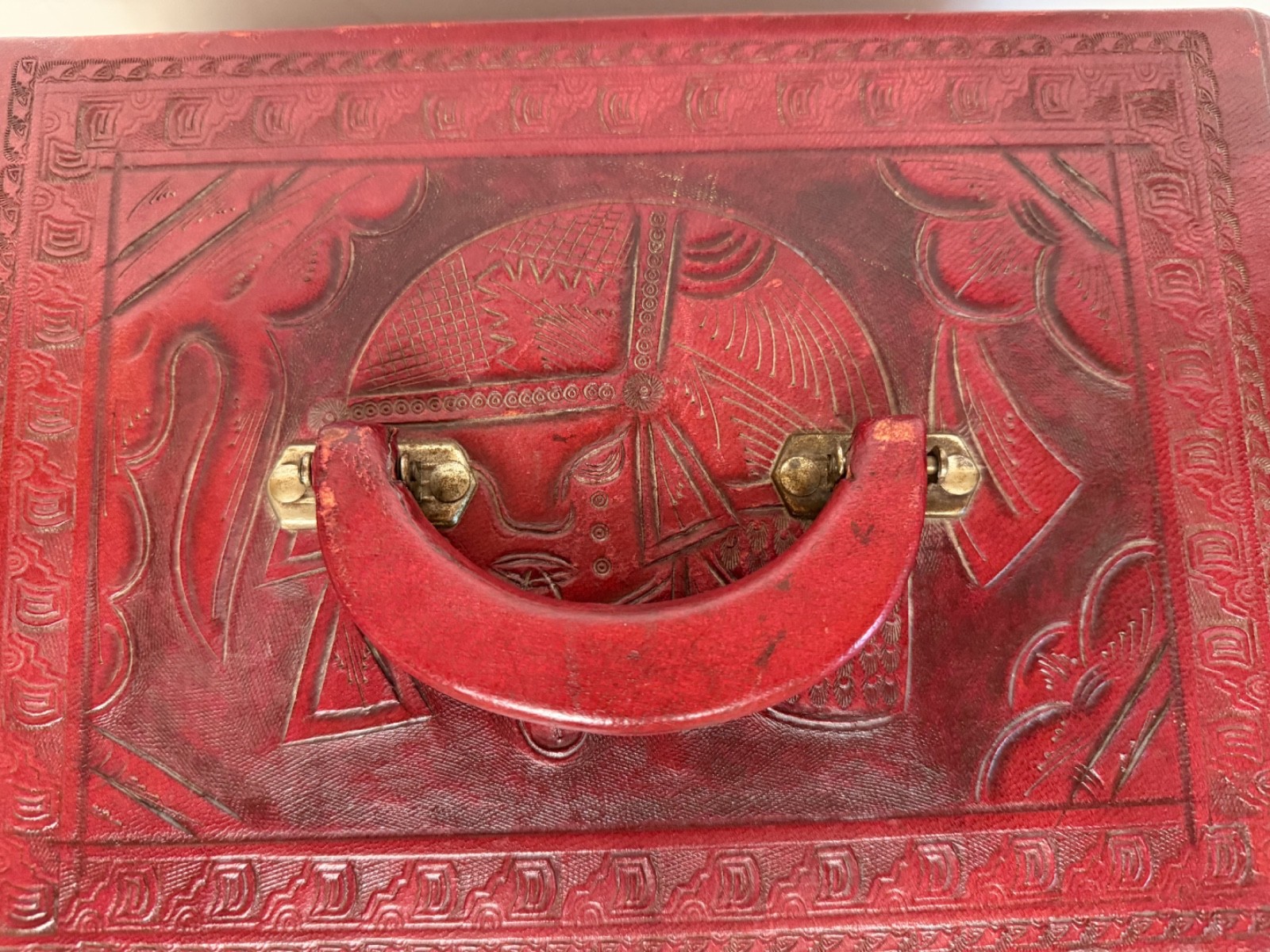 VINTAGE 1940’S HAND TOOLED RED LEATHER TRAIN CASE