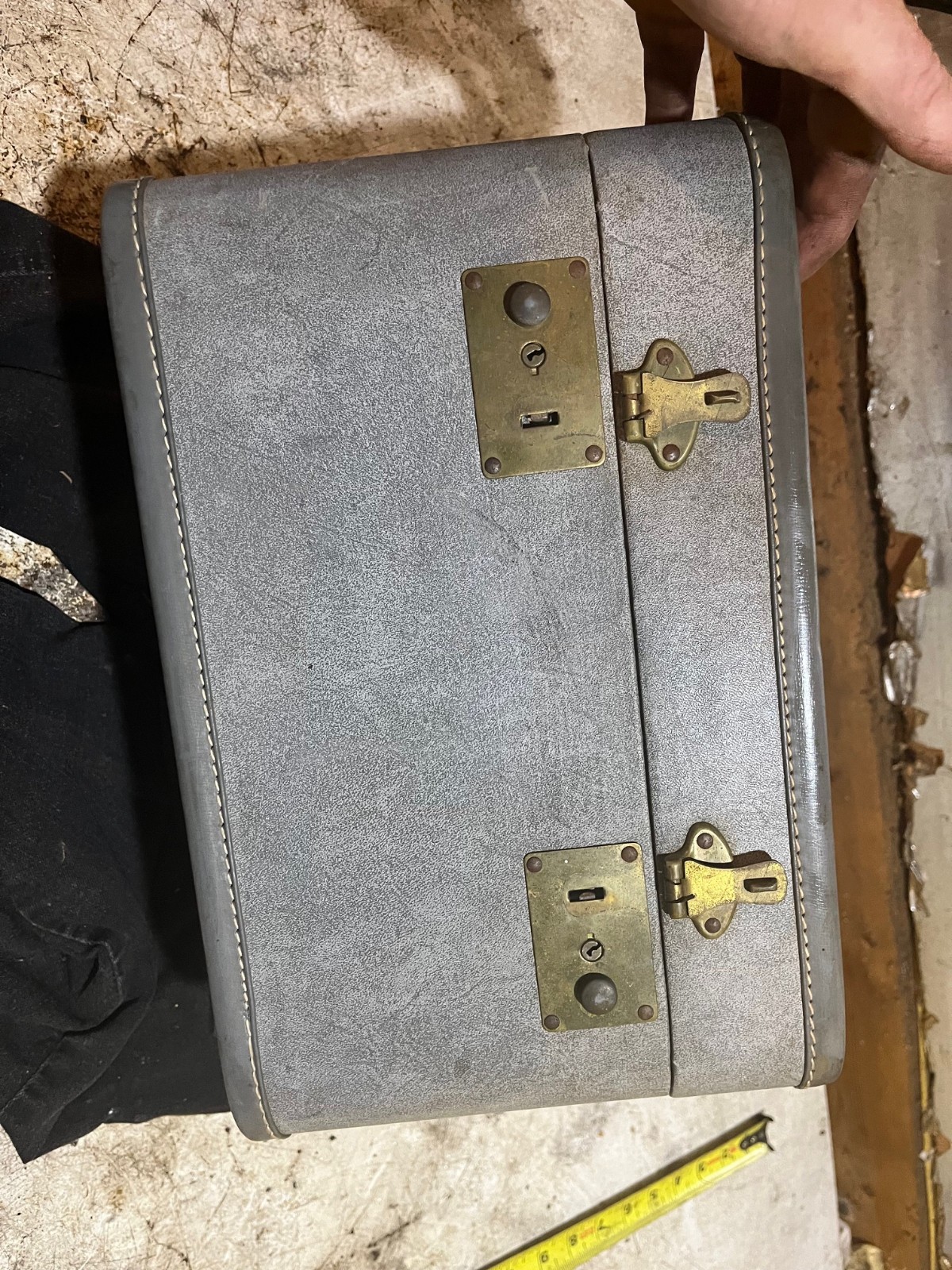 Vintage overnight case w mirror blueish greyish 1950’s 60’s