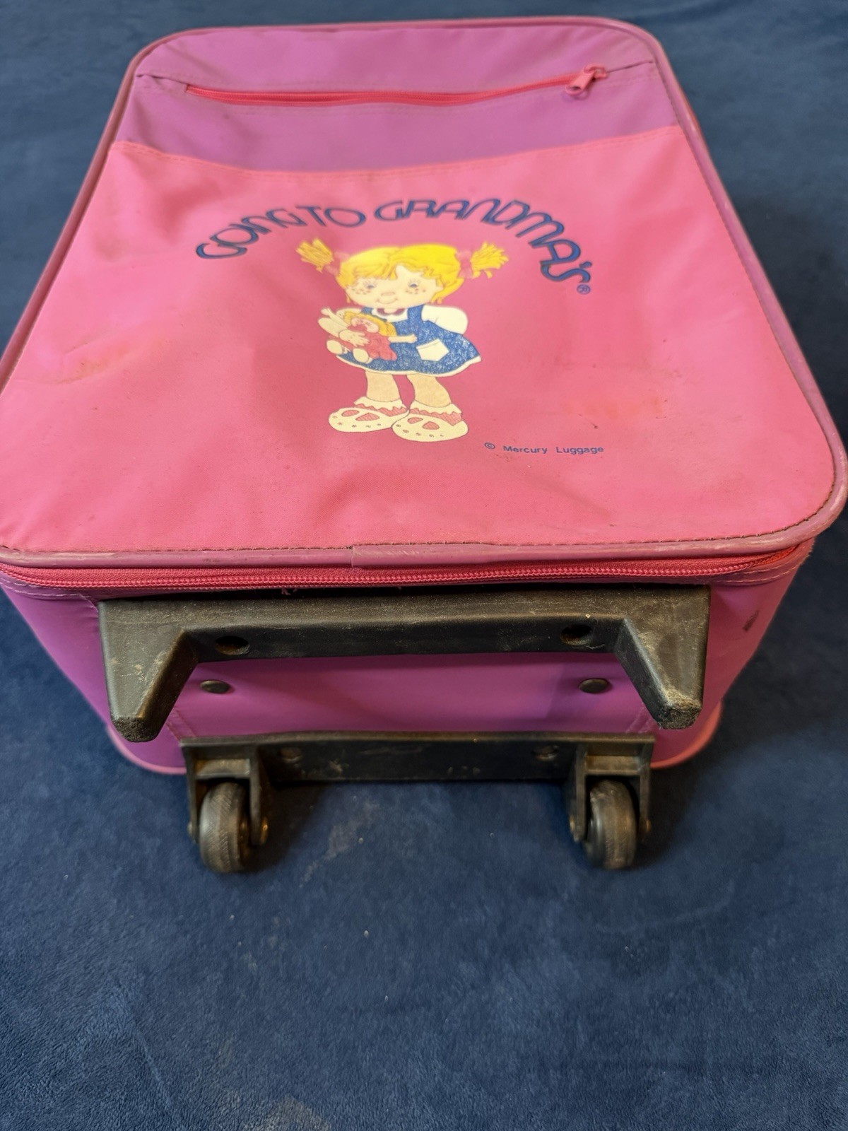Vintage Mercury Luggage “Going To Grandma’s” kids Large pink Rolling Suitcase