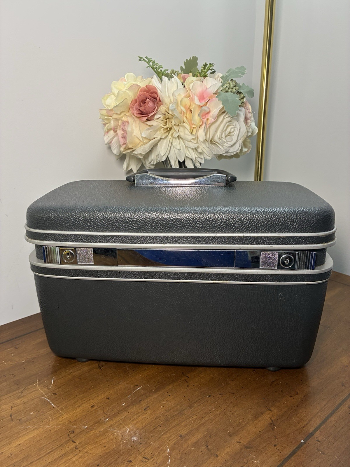 Vintage Samsonite Charcoal Gray Hard Travel Make Up Case With Tray EUC