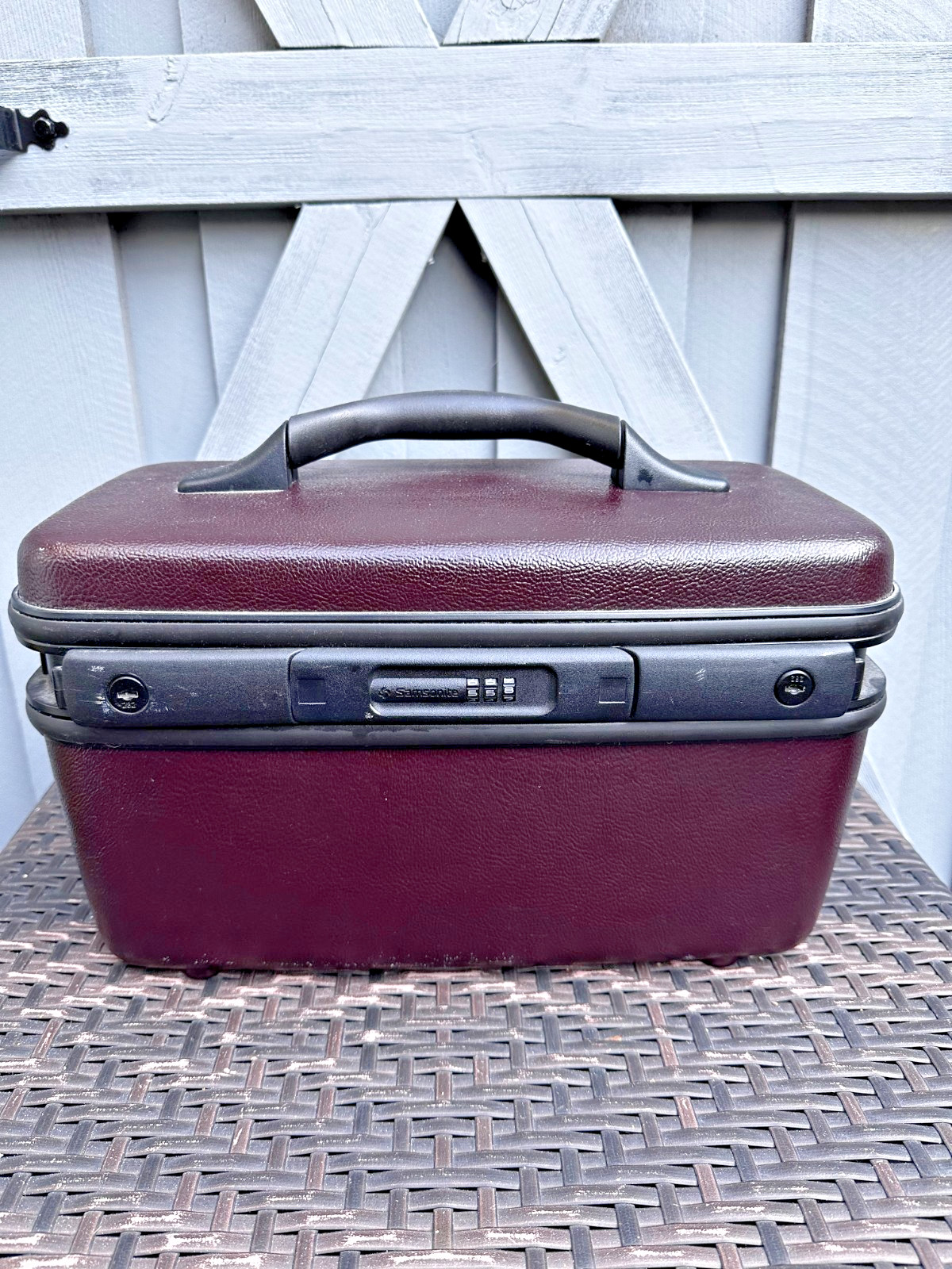 Vintage 1991 Samsonite Silhouette EXL Train Case Burgundy Makeup Cosmetic Case