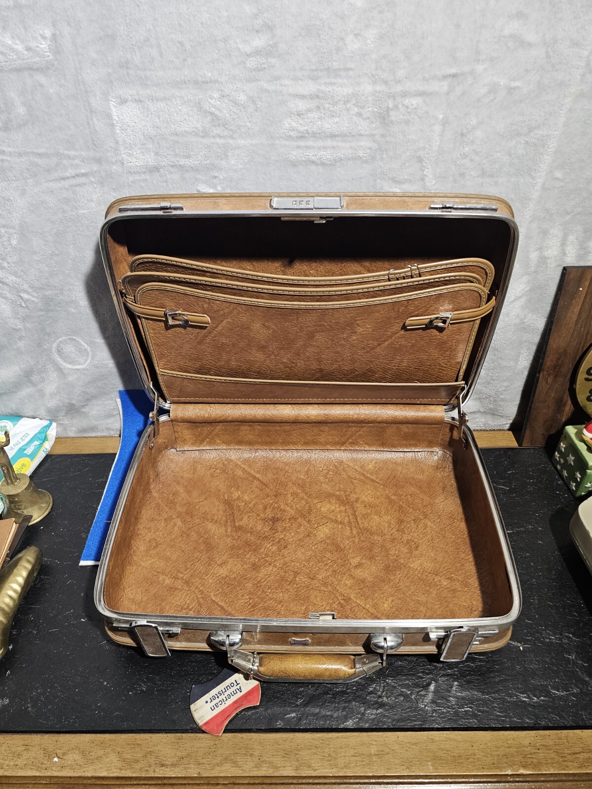 Vintage Escort American Tourister Briefcase Attache Hard Shell Brown Luggage