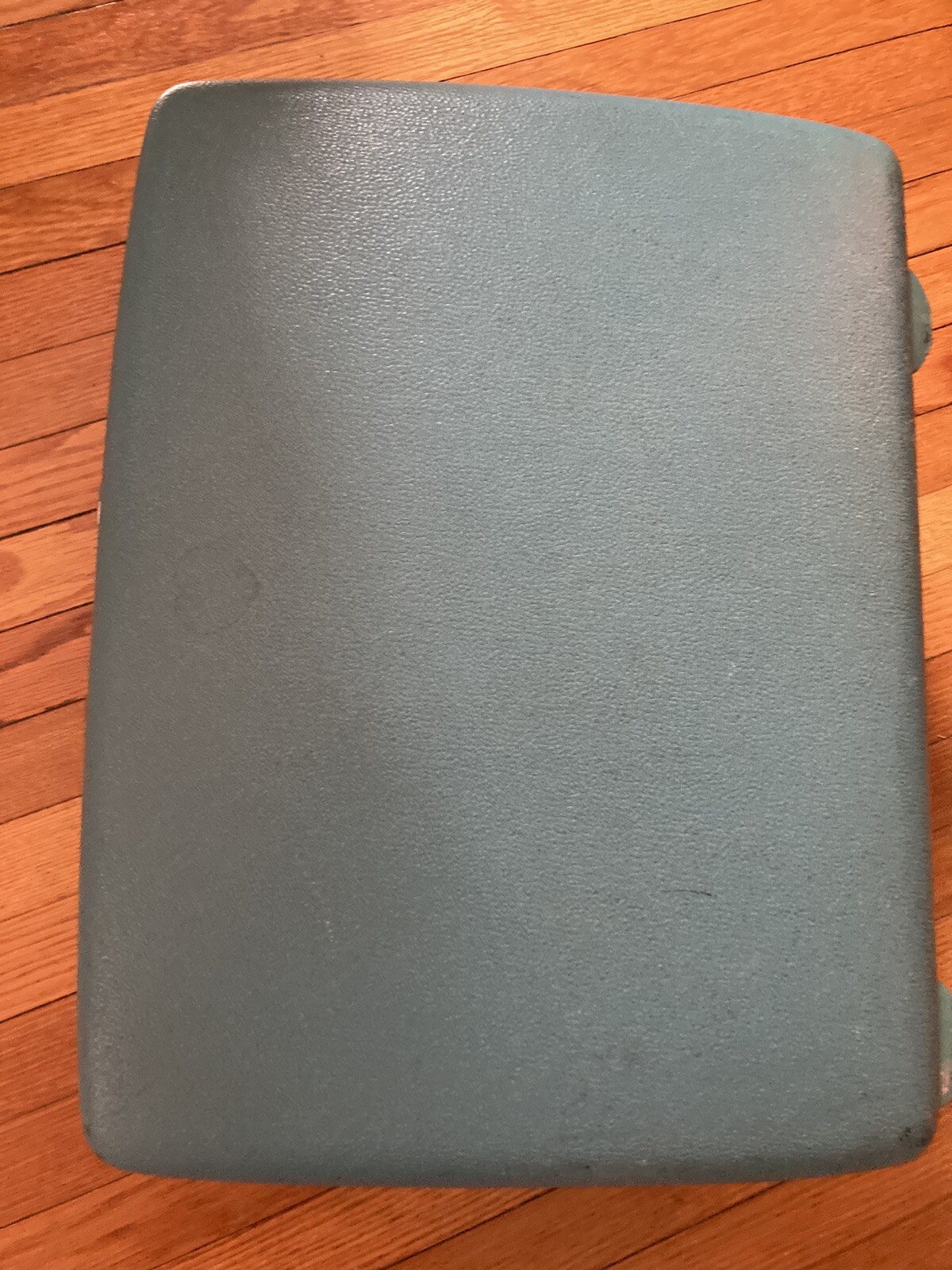 Vtg Sears Courier Hard Suitcase/Luggage Turquoise color? Around 20 in x 18