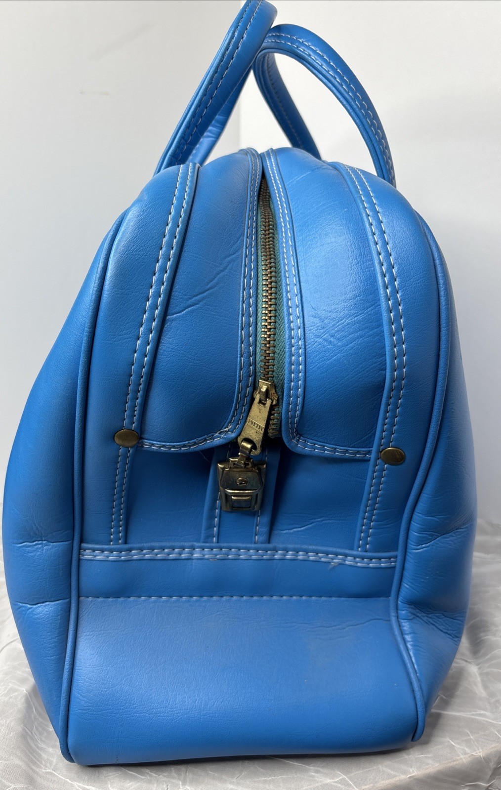 Vintage Aqua Turquoise Carry On Tote Luggage 1970s / 80s Travel Bag