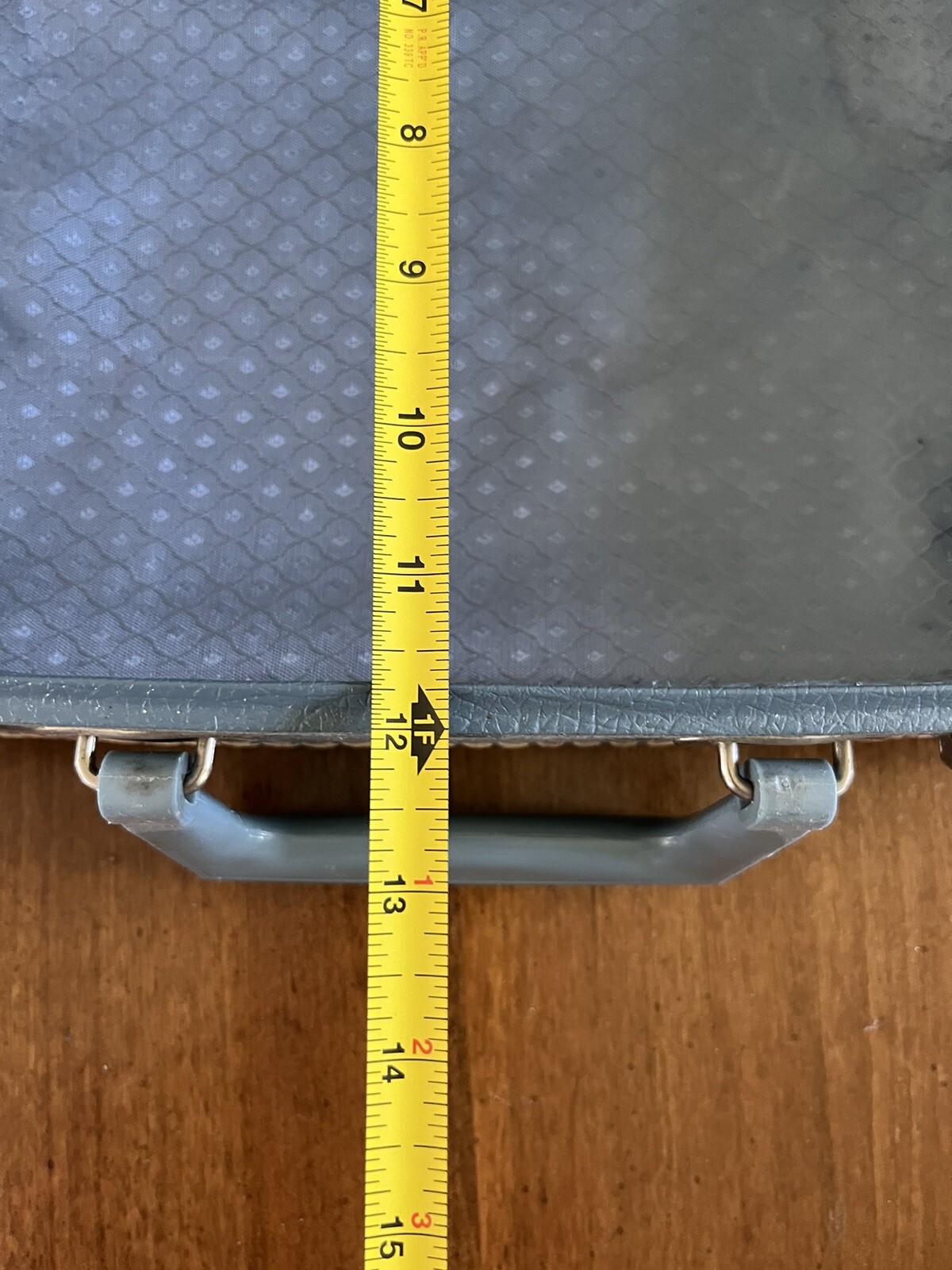 Vtg 16″ Blue Hard Suitcase Travel Carry On Make up Mirror Customs Sticker