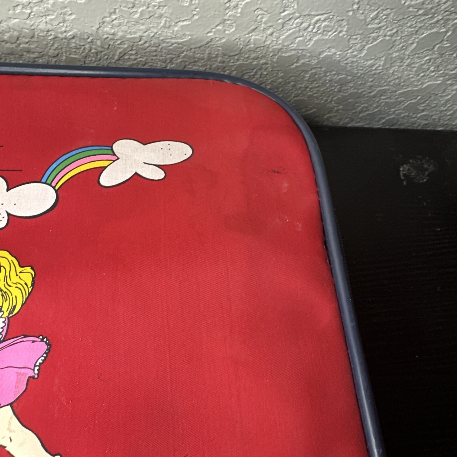 Vintage Kids Red Suitcase “Going Visiting” 1990 Universal Trav-Ler READ