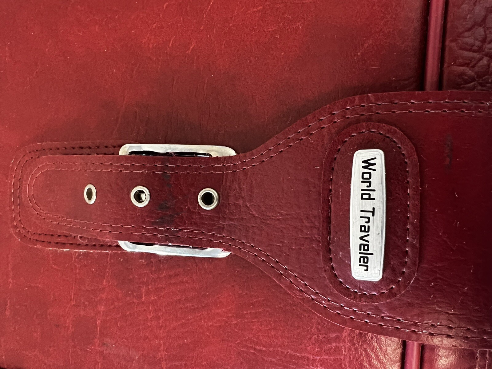 Vintage Classic World Traveler English Style Red Leather Suitcase Luggage 20”