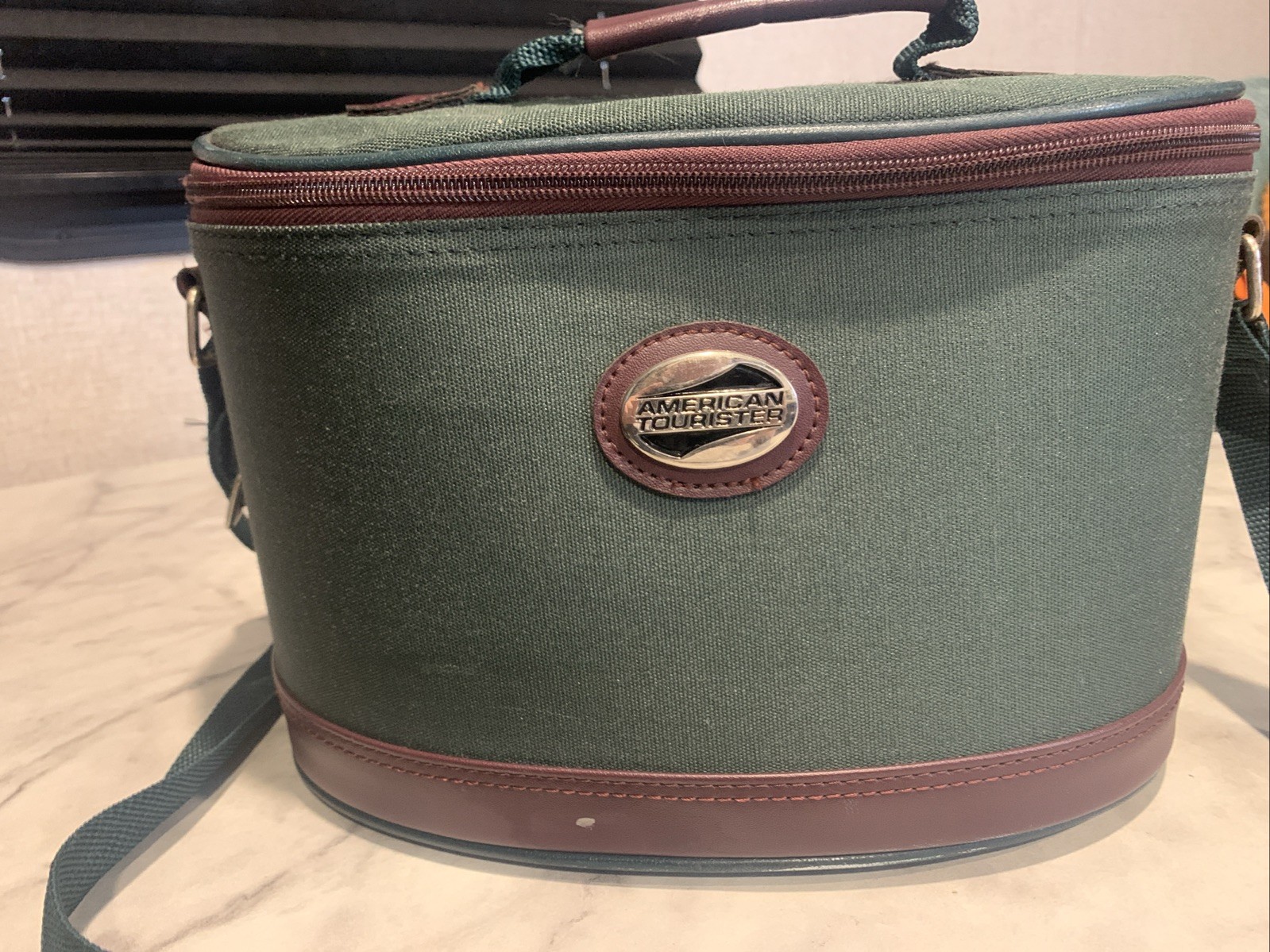 American Tourist Forest Green & Brown Oval Make Up Case