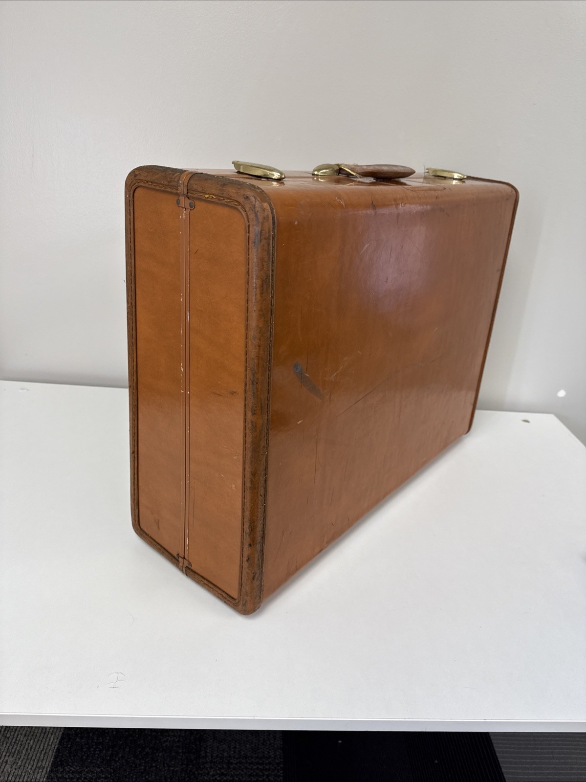Vintage Samsonite 4636 Luggage Large Suitcase 26x19x7 Brown 50s 60s MCM