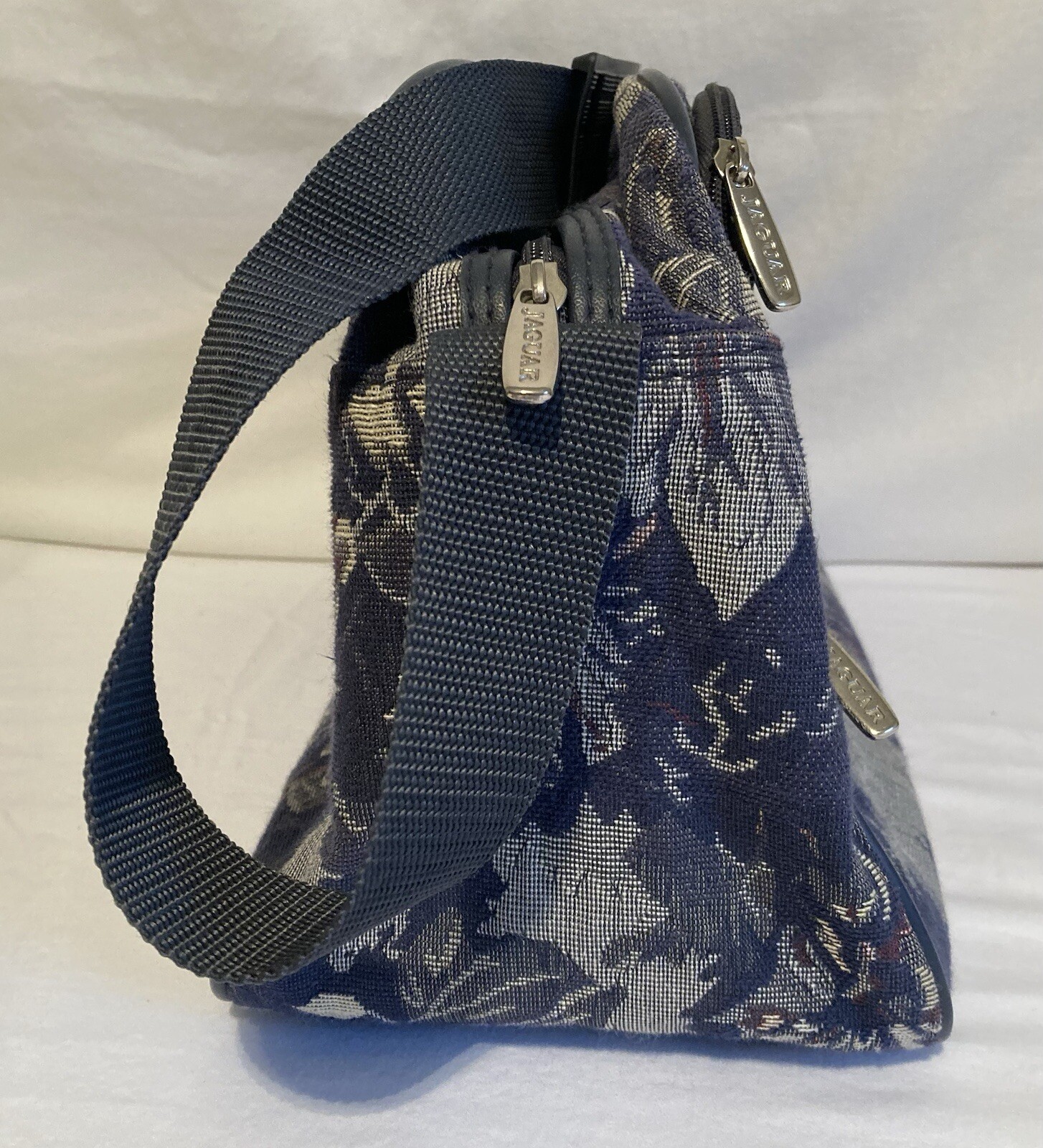 Vintage 1980’s Jaguar Floral Tapestry Zip Travel Bag JC Penny 15”x 9” X 7”