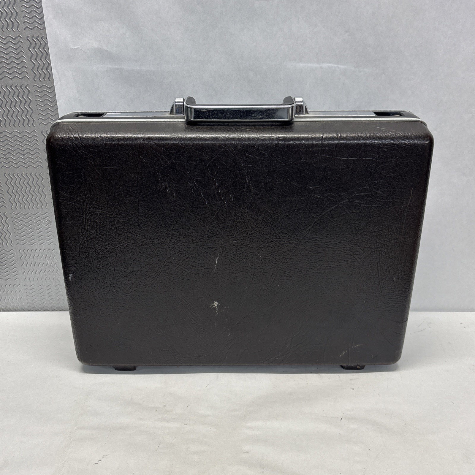 Vintage Samsonite Briefcase Omega Combination Lock Hard Shell Brown Case Used