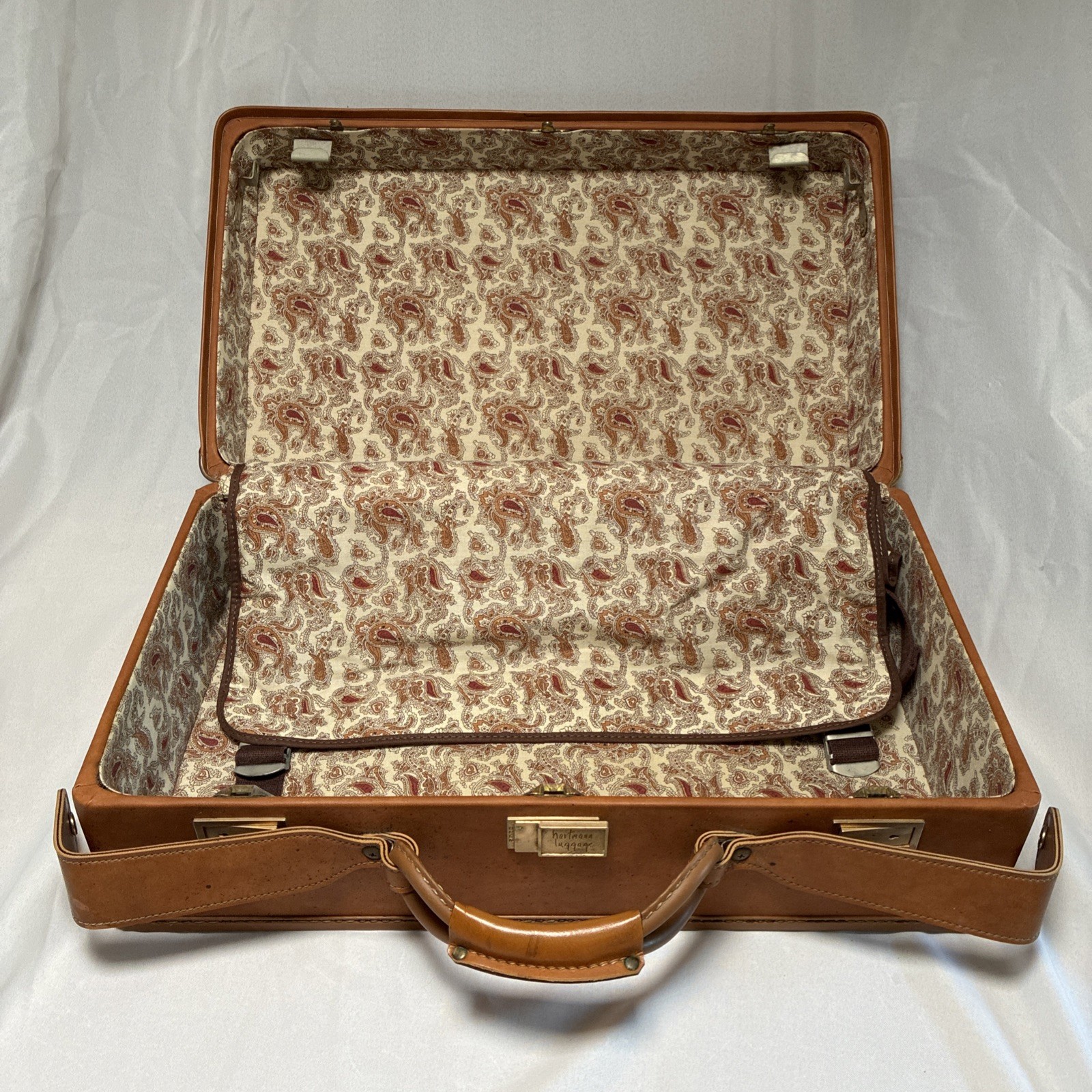 Hartmann Belting Leather Suitcase Vtg Luggage Case Paisley 21″x12.5″x7″