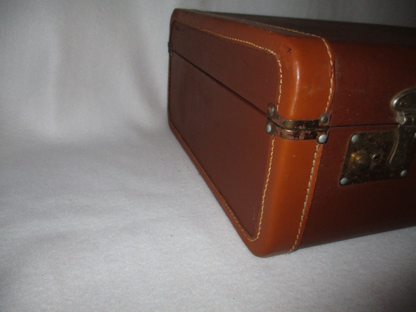 Brown Tweed/Leather Vintage Travel Suitcase Luggage 21x13x7 Free Shipping