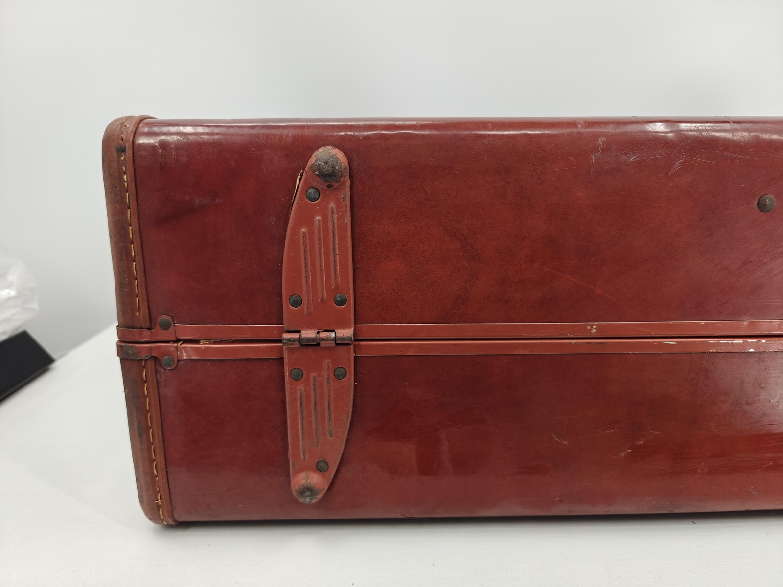 Vintage 50s Samsonite Hard Sided Suitcase Burgundy Red Shwayder Bros Denver Key