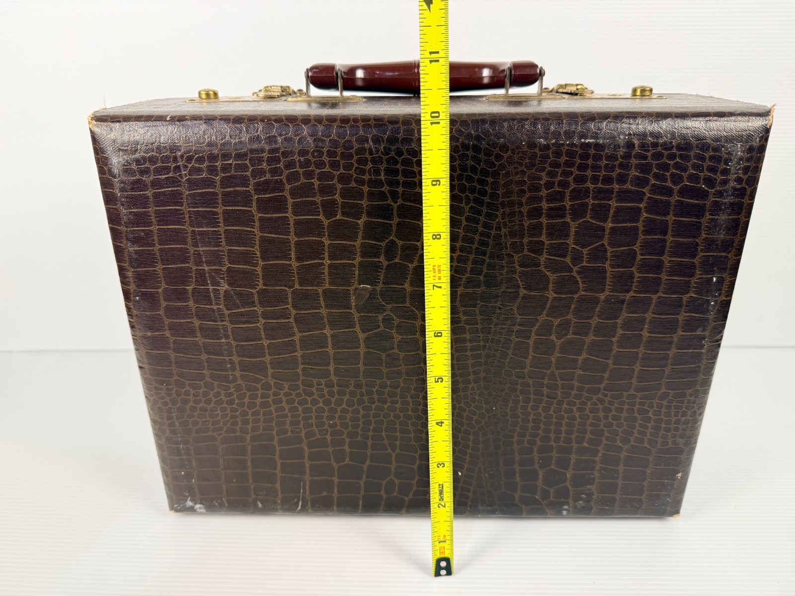Vintage Luggage Faux Crocodile Pattern Train Case