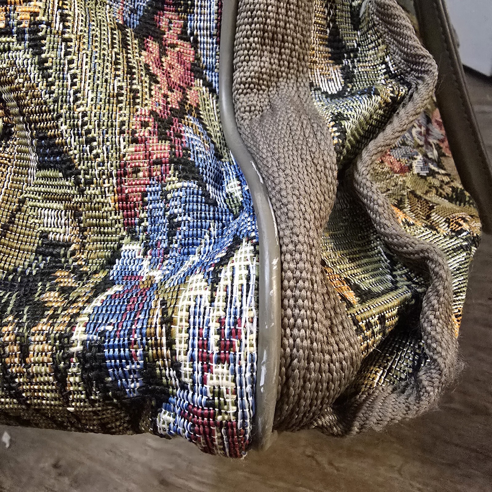 Vintage Faberge Travel Weekender Tapestry Floral Carpet Bag Suitcase