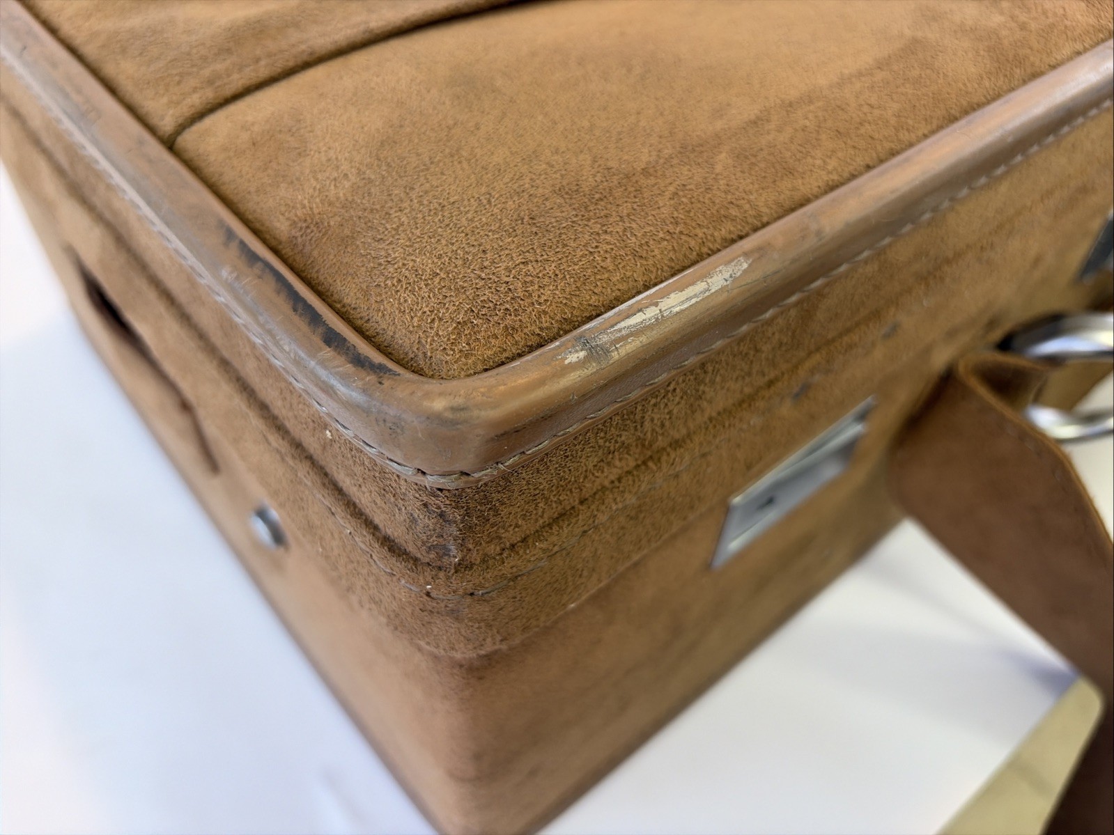 RETRO SUEDE VINTAGE HALSTON HARTMANN 21” SUITCASE LUGGAGE DESIGNER