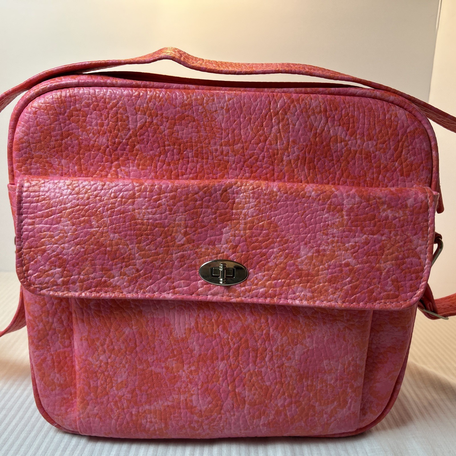 VTG Hot Pink Samsonite Silhouette Travel 1960s 1970s Carry On Luggage Diaper Bag