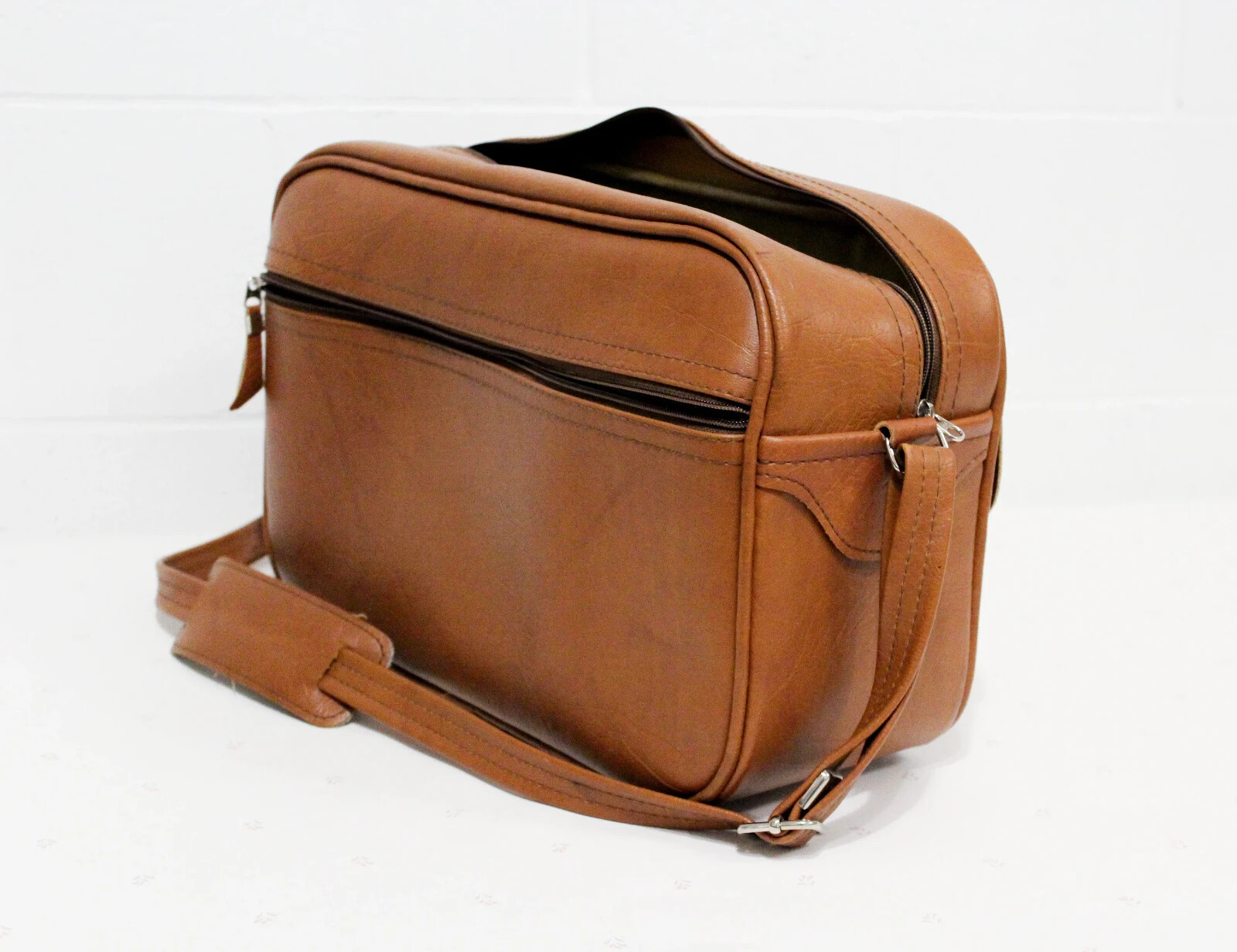 1970s Brown Leather Dionite Shoulder Bag, Unisex Retro Travel Bag